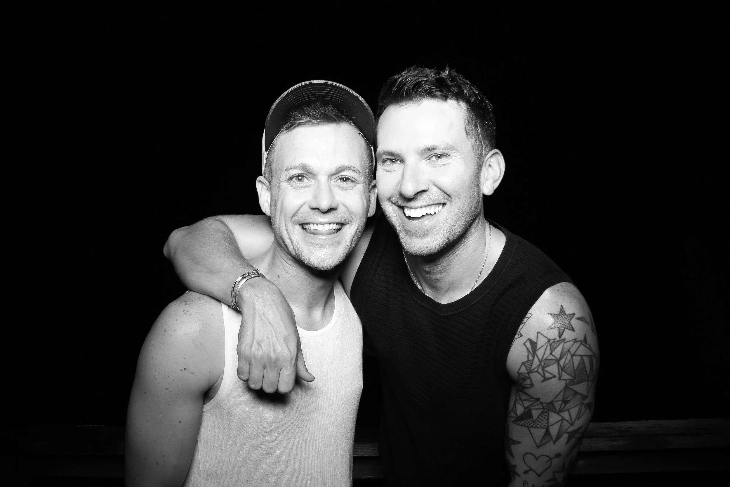 fotio-photobooth-bw-vintage-new-buffalo-16.jpg