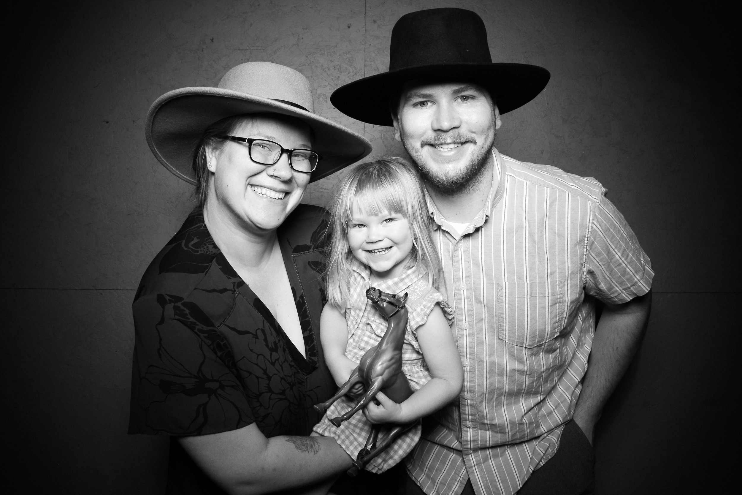 fotio-photobooth-bw-vintage-banner-camp-4.jpg