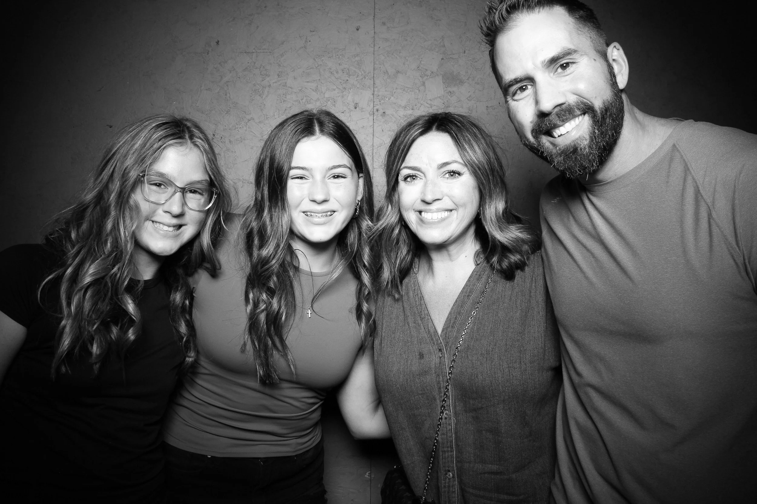 fotio-photobooth-bw-vintage-banner-camp-10.jpg