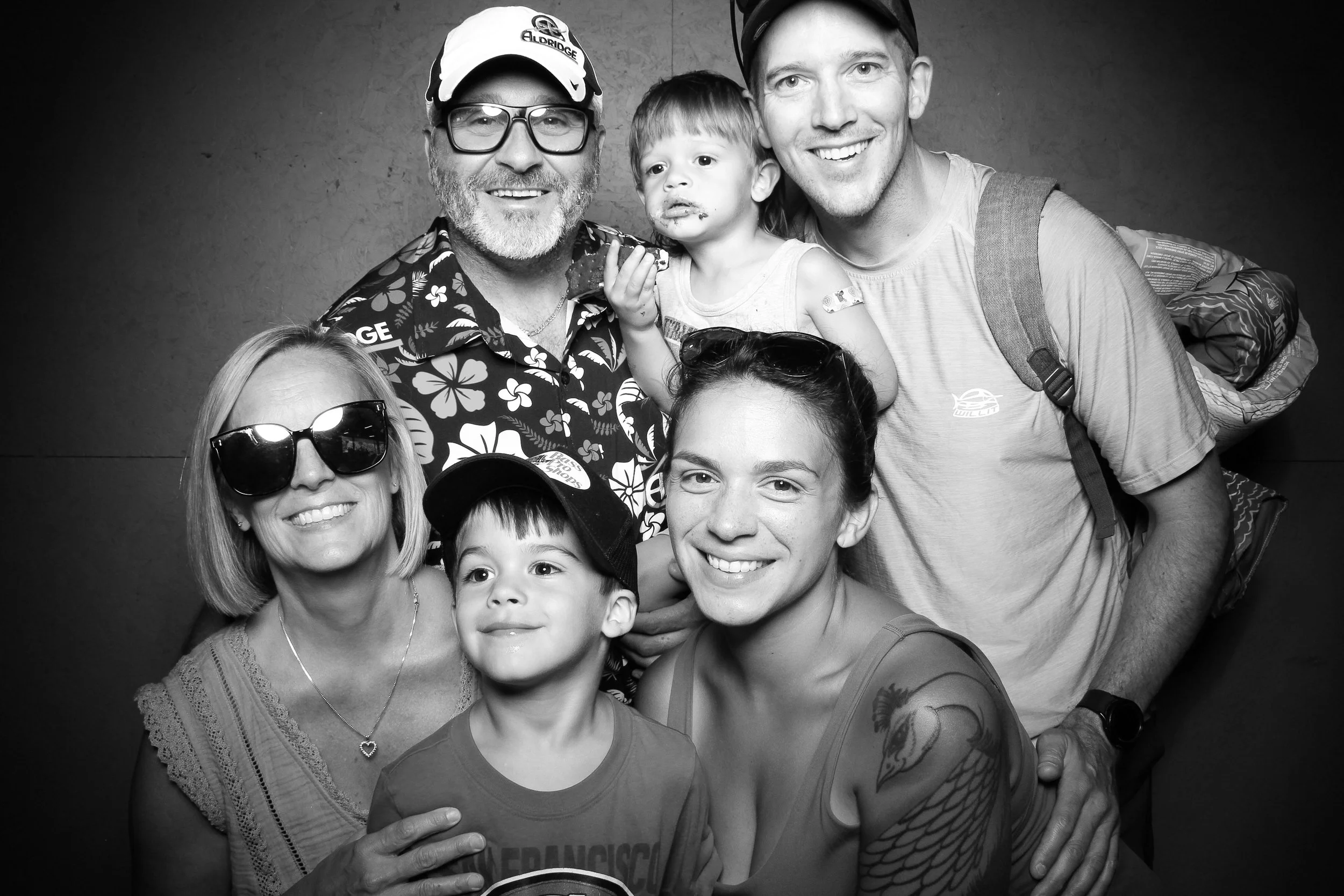 fotio-photobooth-bw-vintage-banner-camp-27.jpg