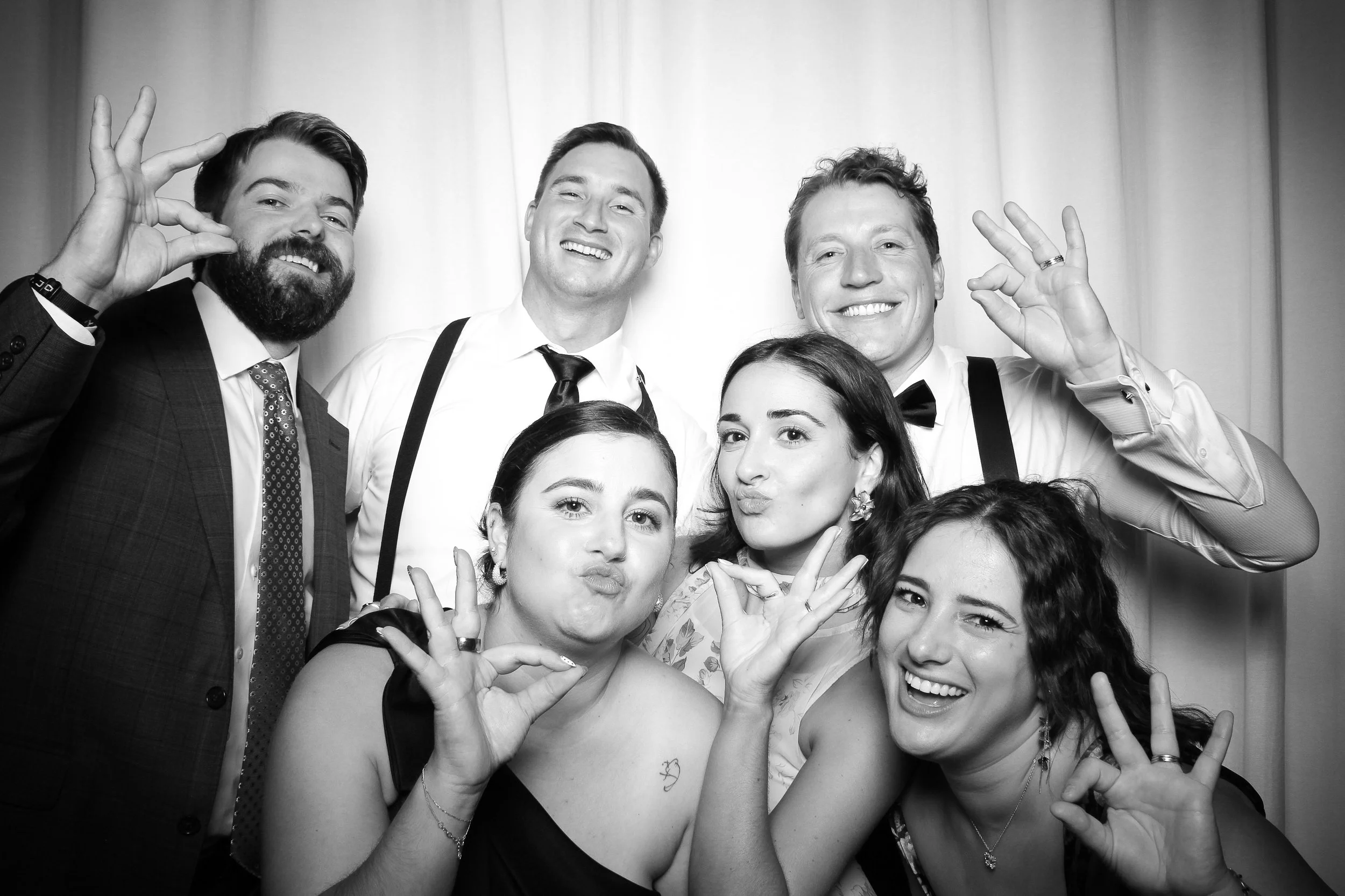 fotio-photobooth-bw-vintage-rpm-events-9.jpg