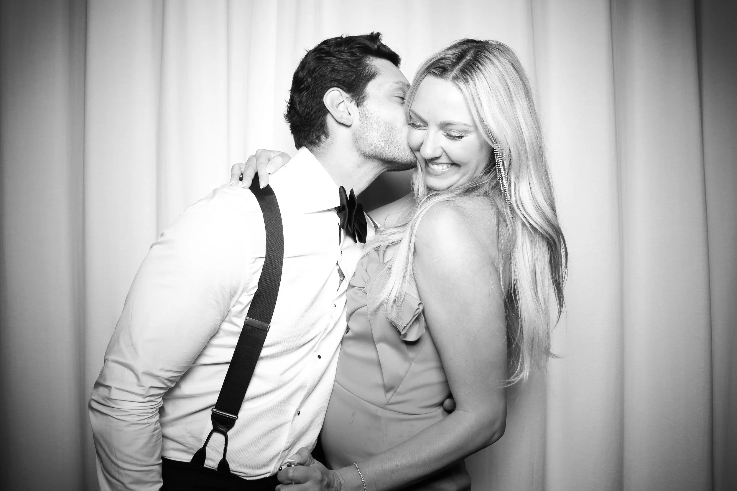 fotio-photobooth-bw-vintage-rpm-events-14.jpg