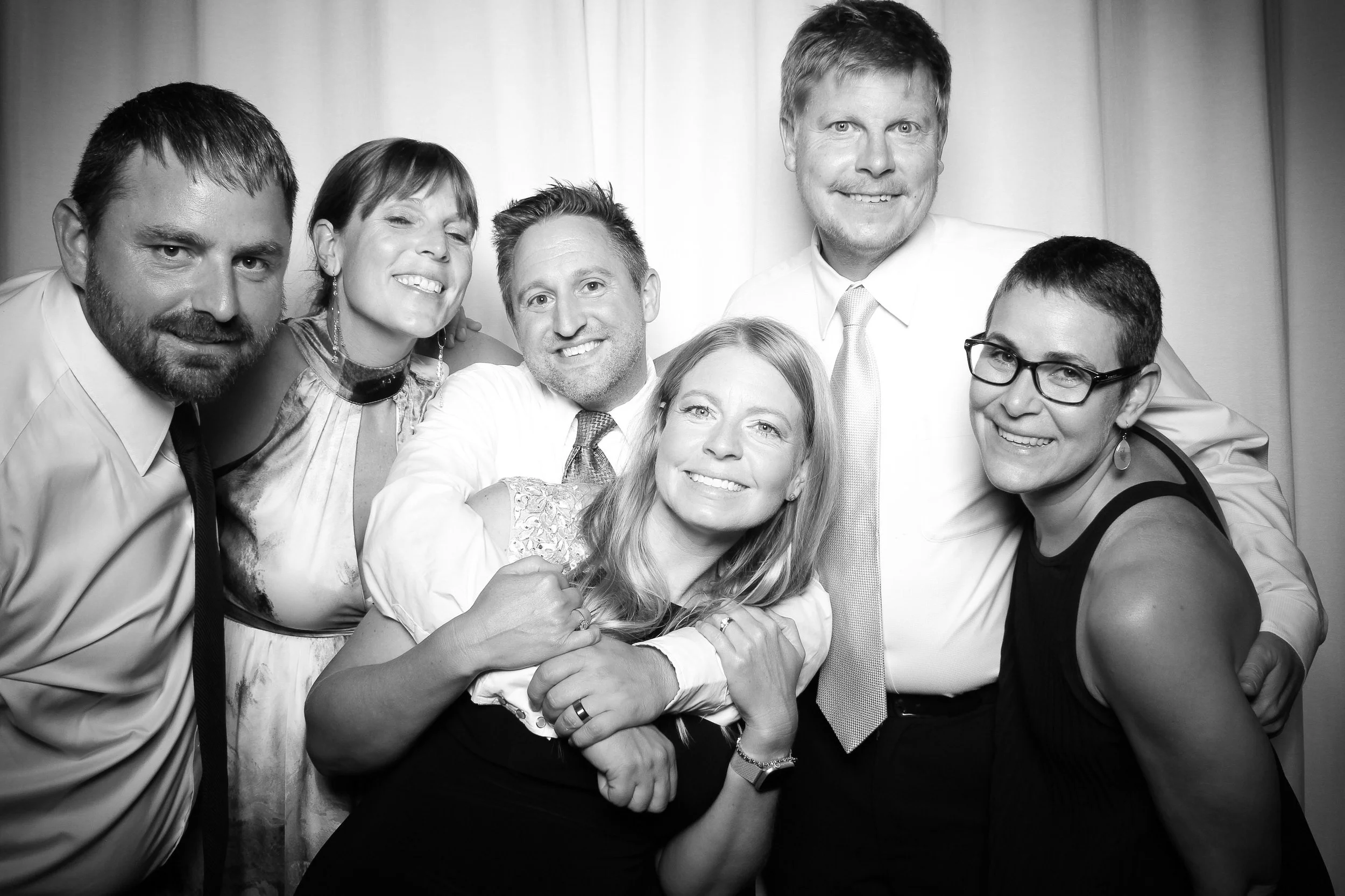 fotio-photobooth-bw-vintage-rpm-events-16.jpg