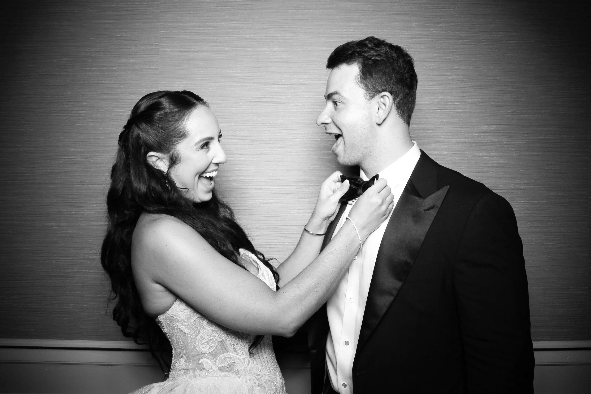 fotio-photobooth-bw-vintage-drake-hotel-5.jpg
