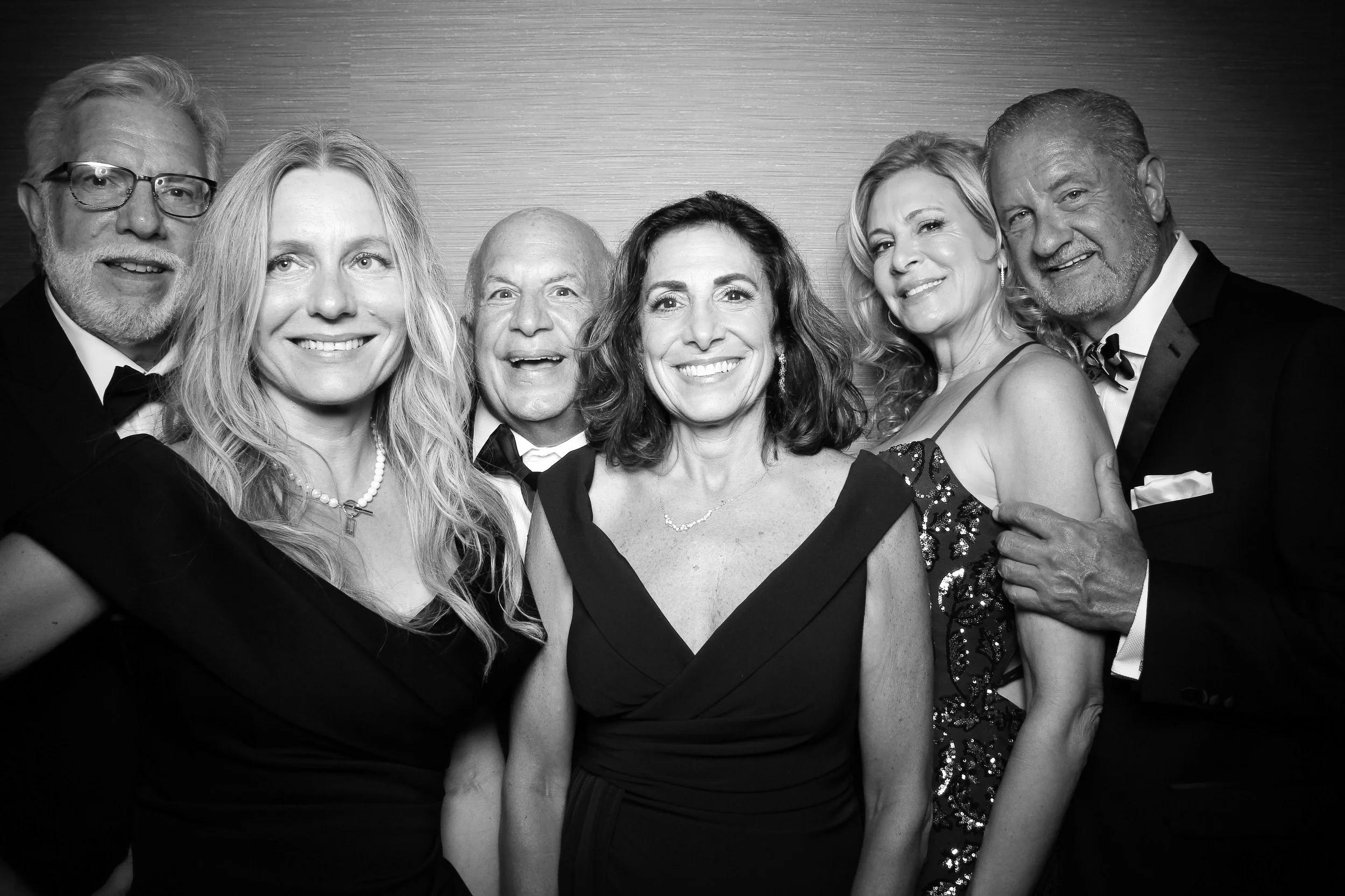 fotio-photobooth-bw-vintage-drake-hotel-7.jpg