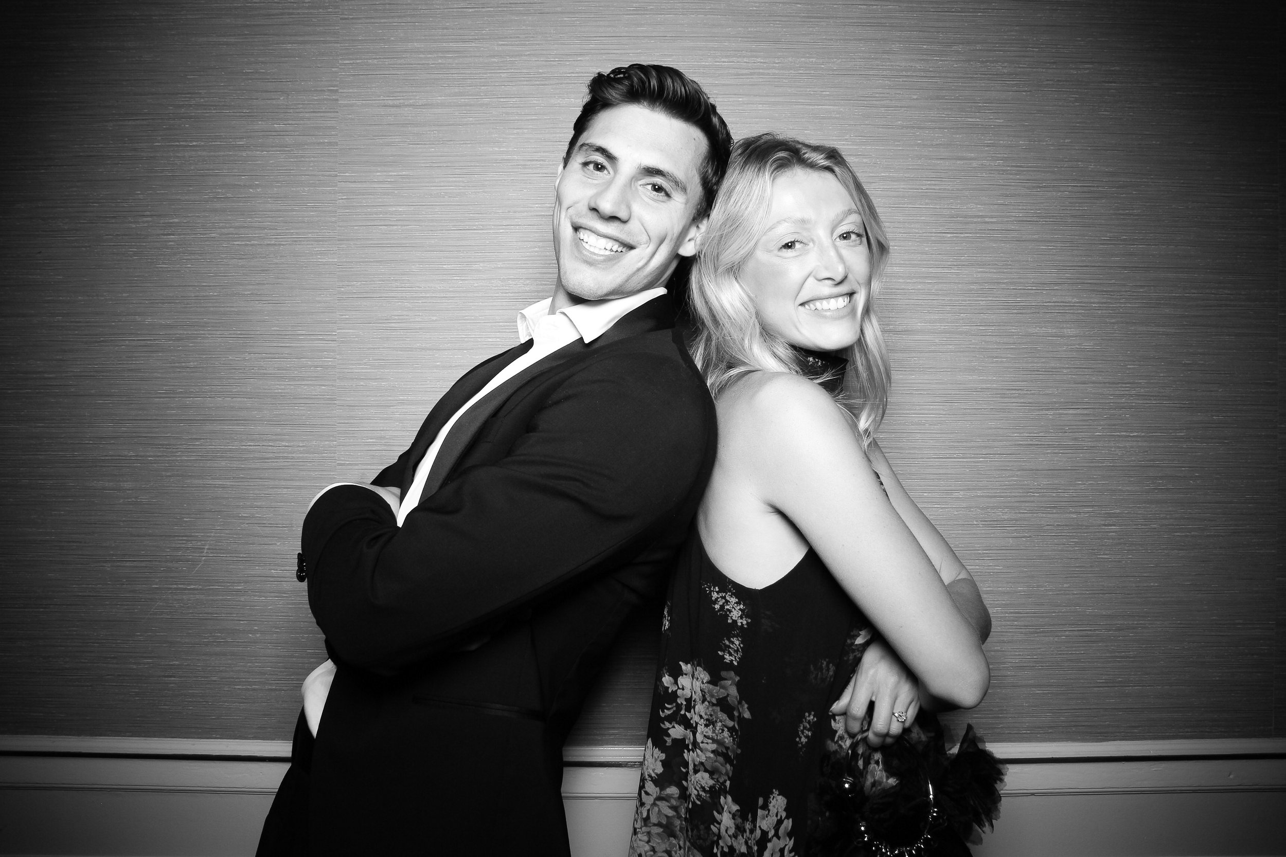 fotio-photobooth-bw-vintage-drake-hotel-17.jpg