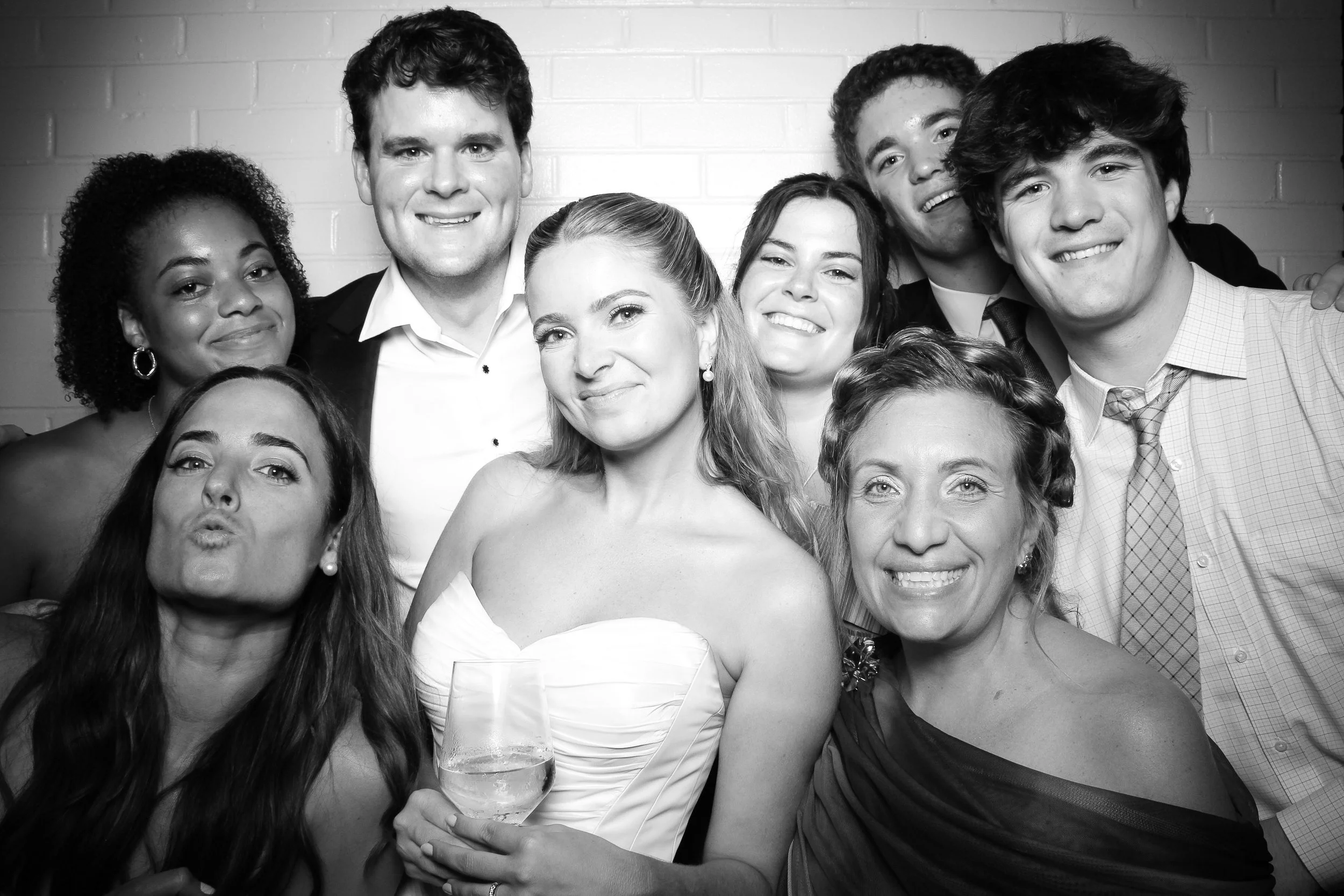 fotio-photobooth-bw-vintage-saddle-7.jpg