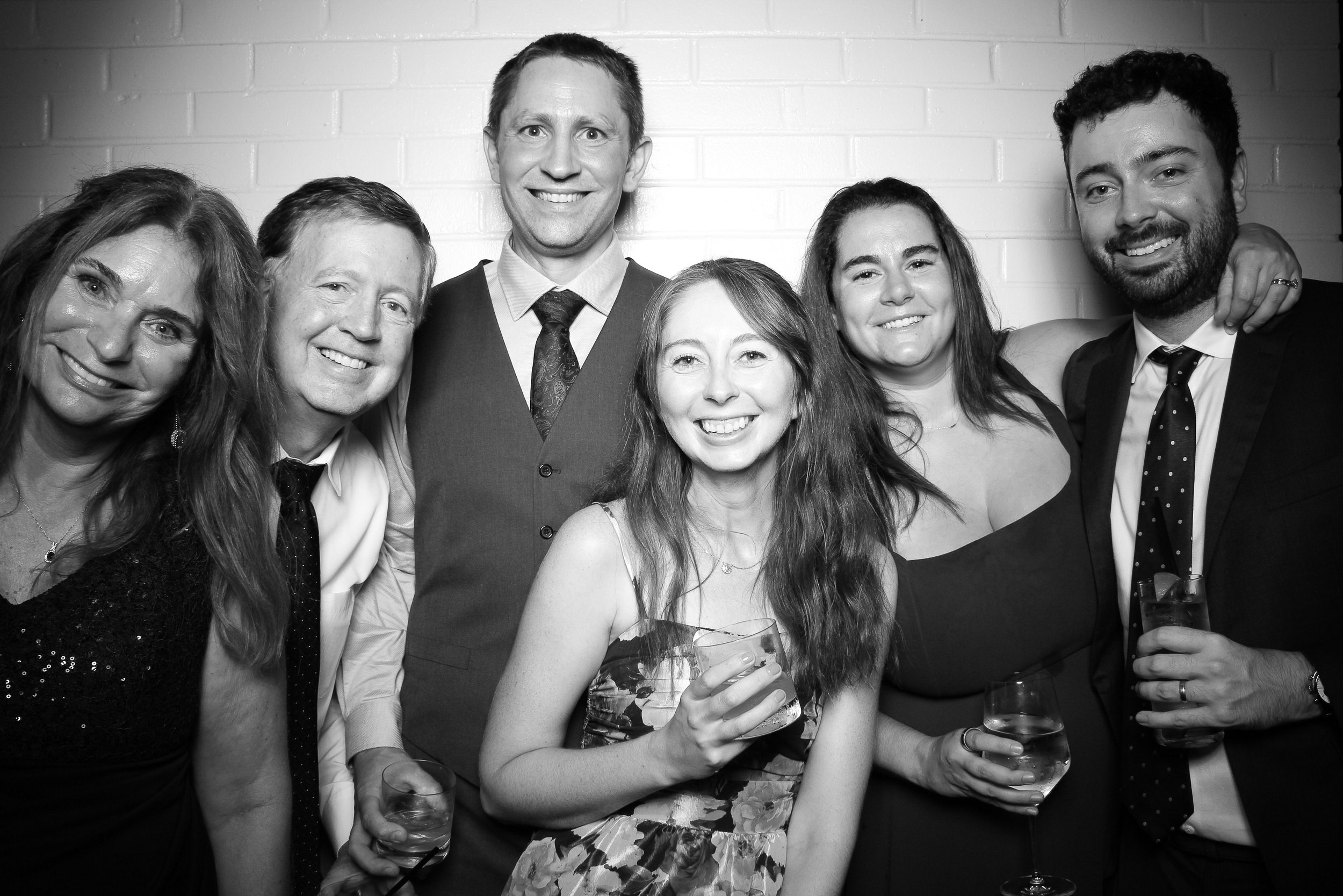 fotio-photobooth-bw-vintage-saddle-15.jpg