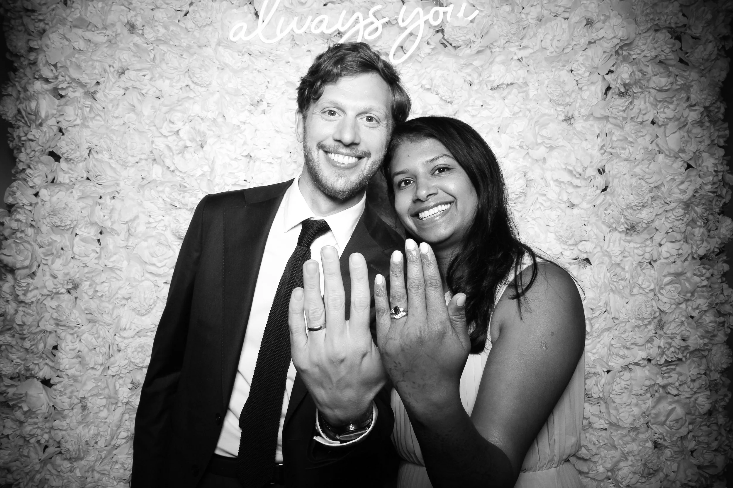 fotio-photobooth-bw-vintage-etre-michigan-8.jpg