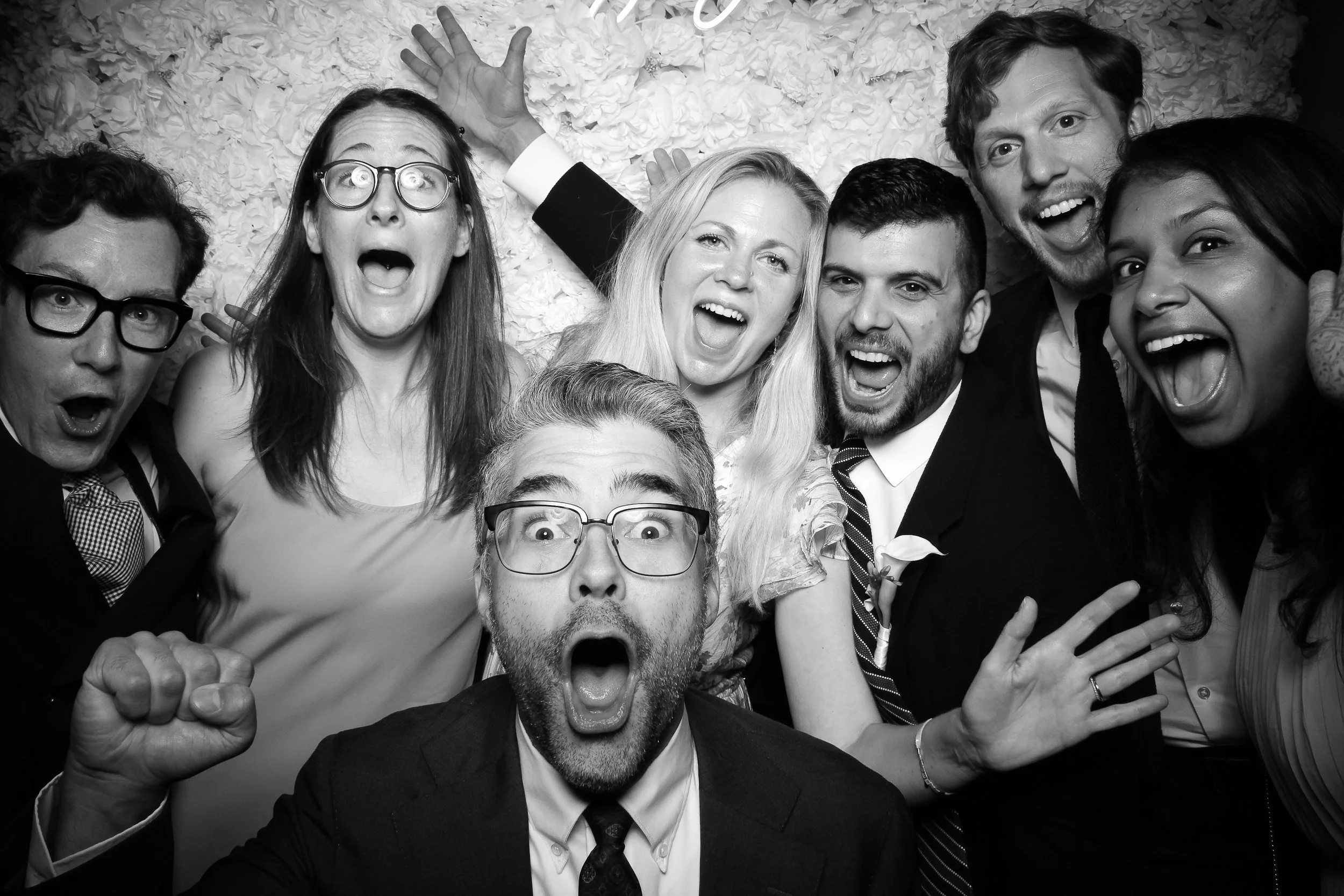 fotio-photobooth-bw-vintage-etre-michigan-12.jpg