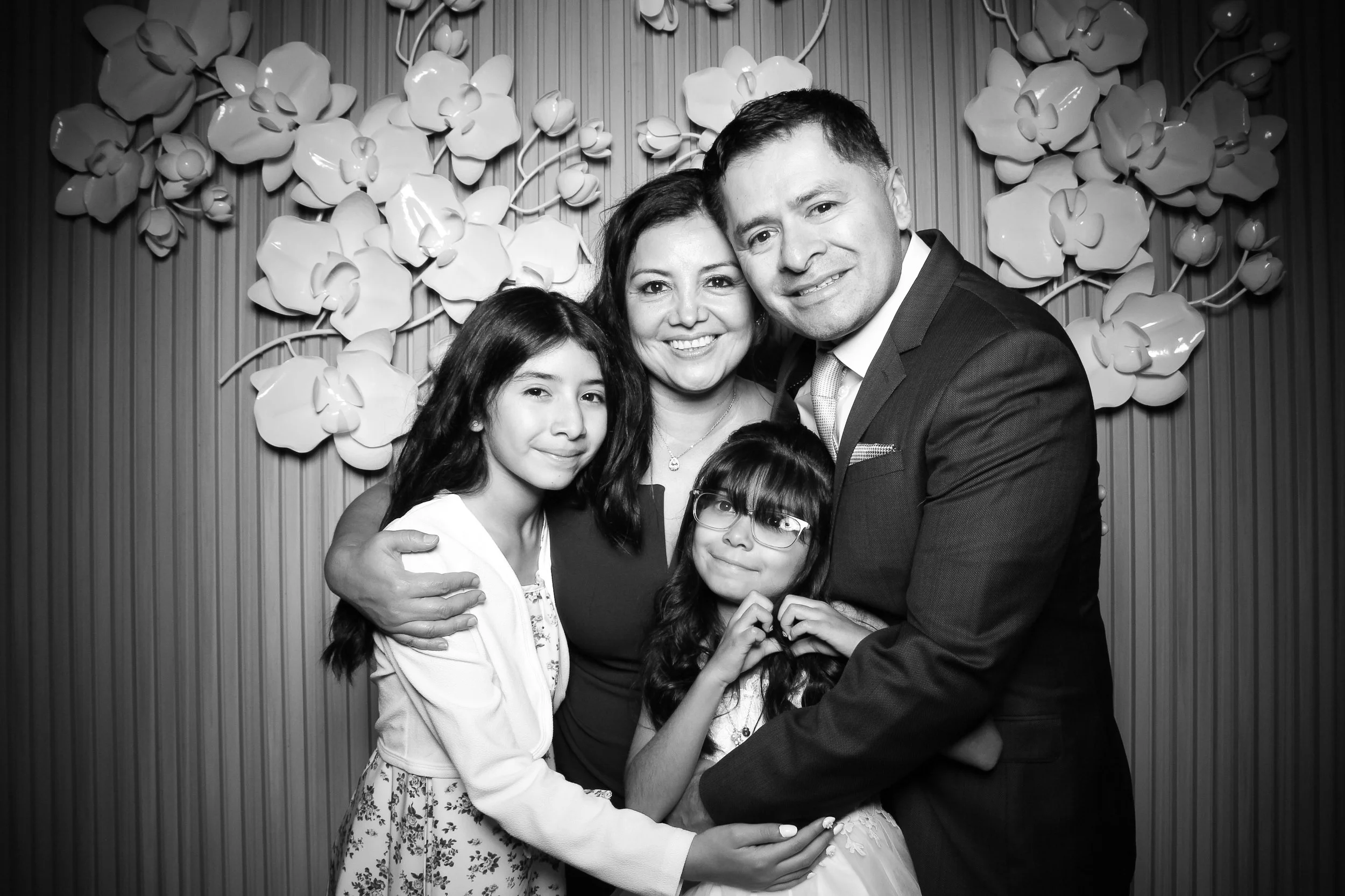 fotio-photobooth-bw-vintage-wedding-monte-bello-11.jpg