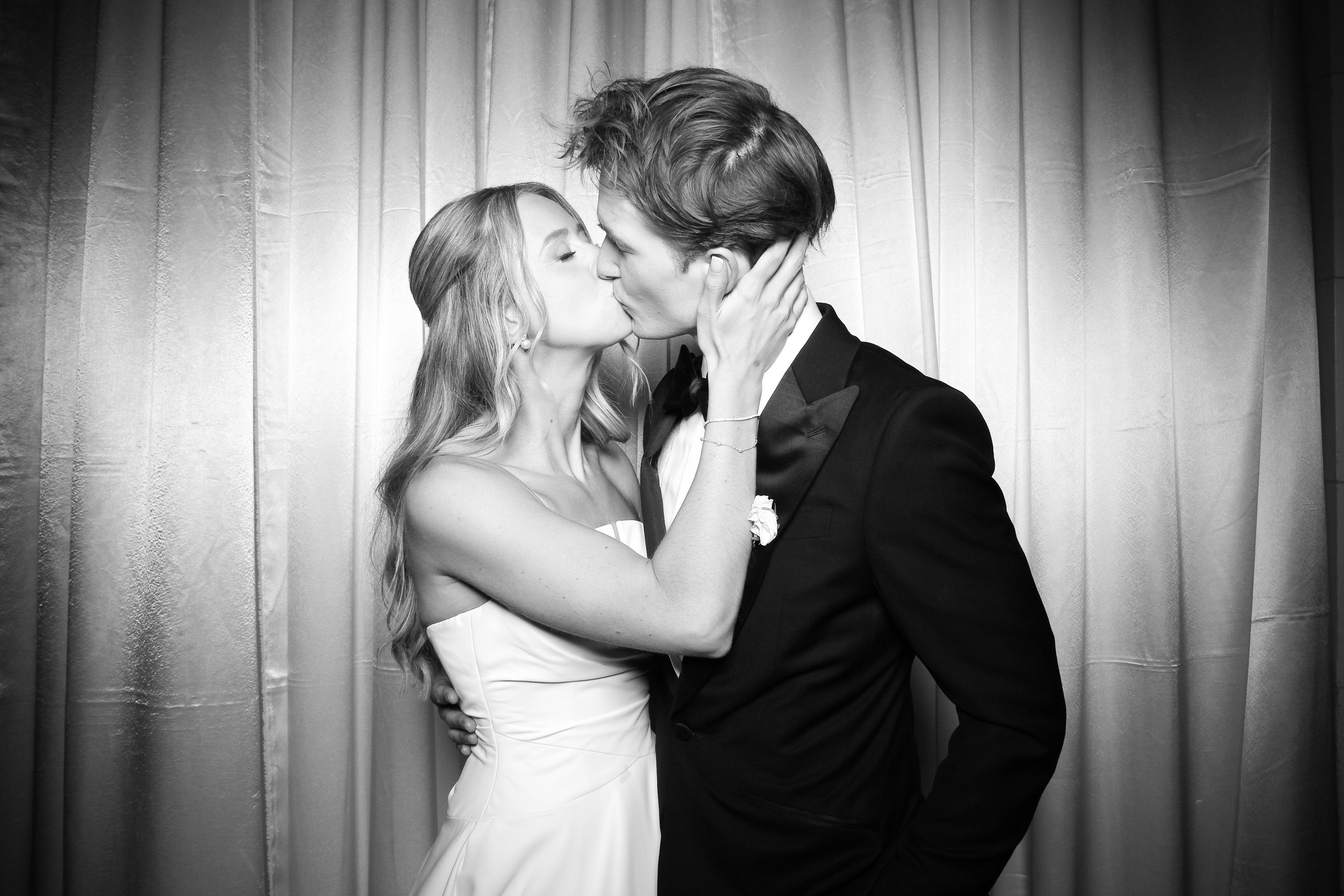 fotio-wedding-photobooth-vintage-exchange-chicago-1.jpg