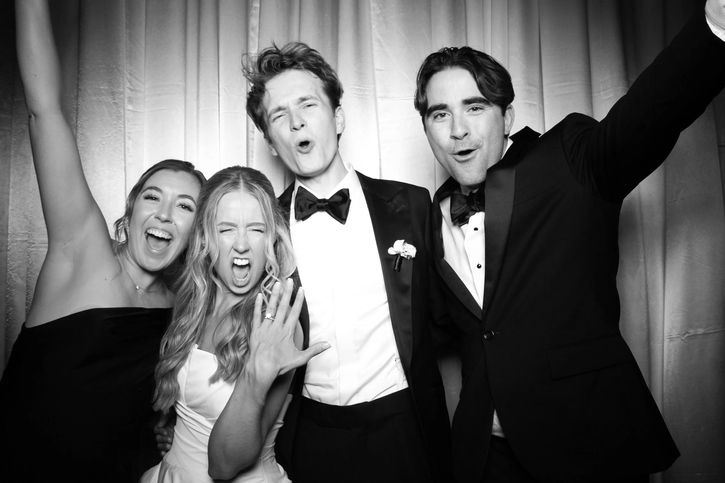 fotio-wedding-photobooth-vintage-exchange-chicago-5.jpg