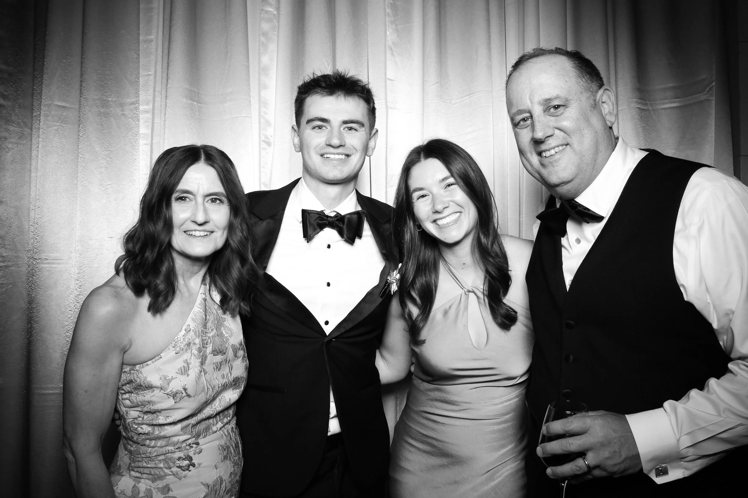 fotio-wedding-photobooth-vintage-exchange-chicago-7.jpg