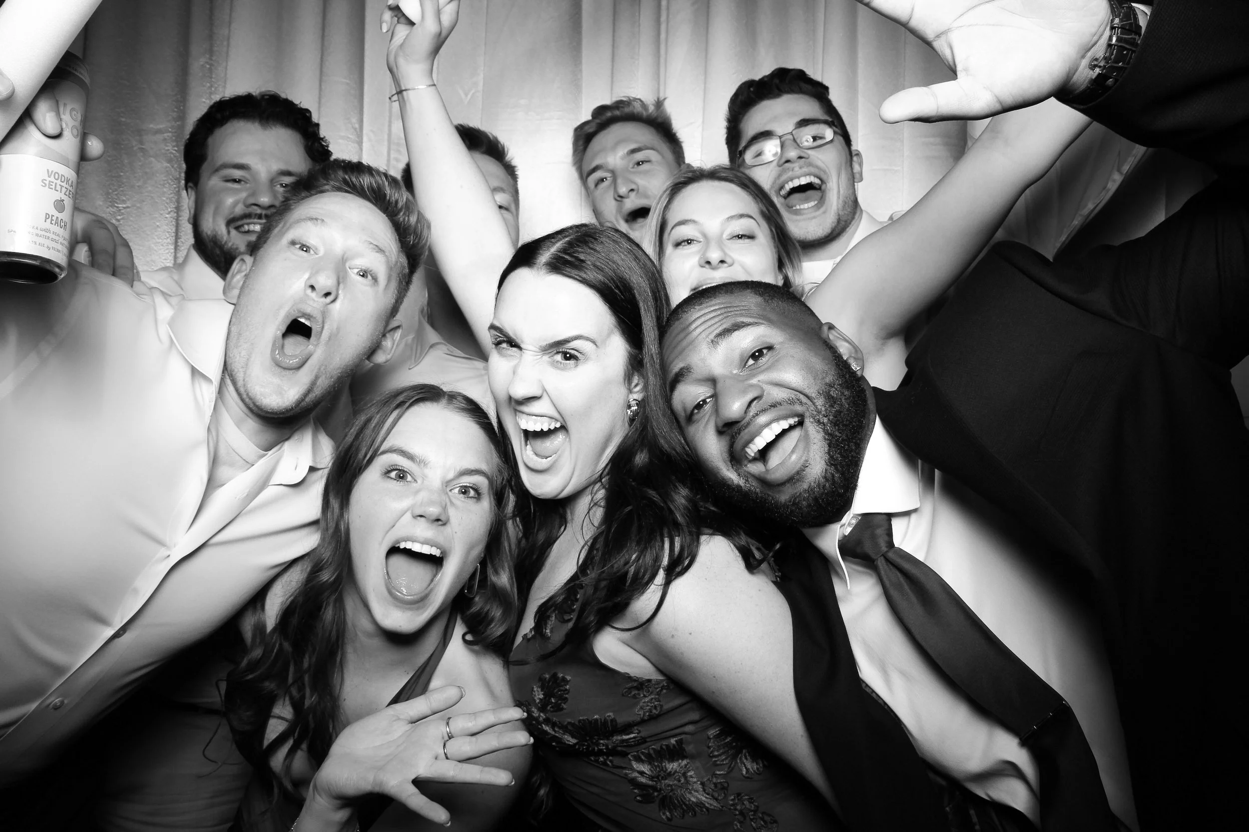 fotio-wedding-photobooth-vintage-exchange-chicago-9.jpg