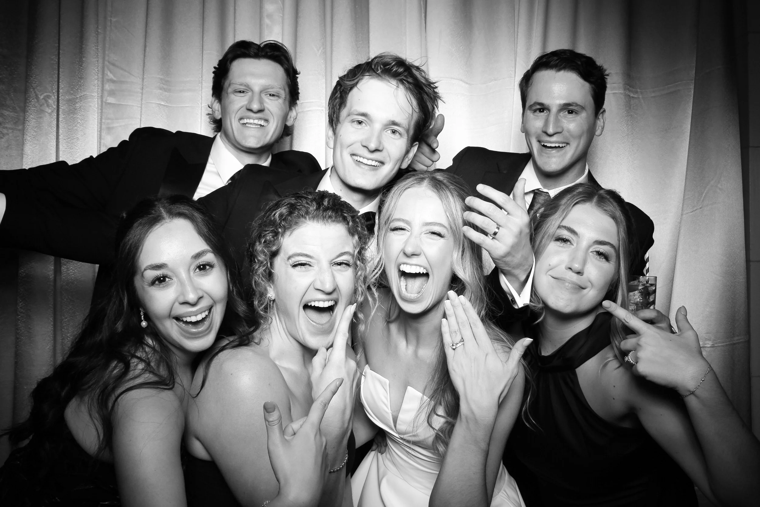 fotio-wedding-photobooth-vintage-exchange-chicago-20.jpg