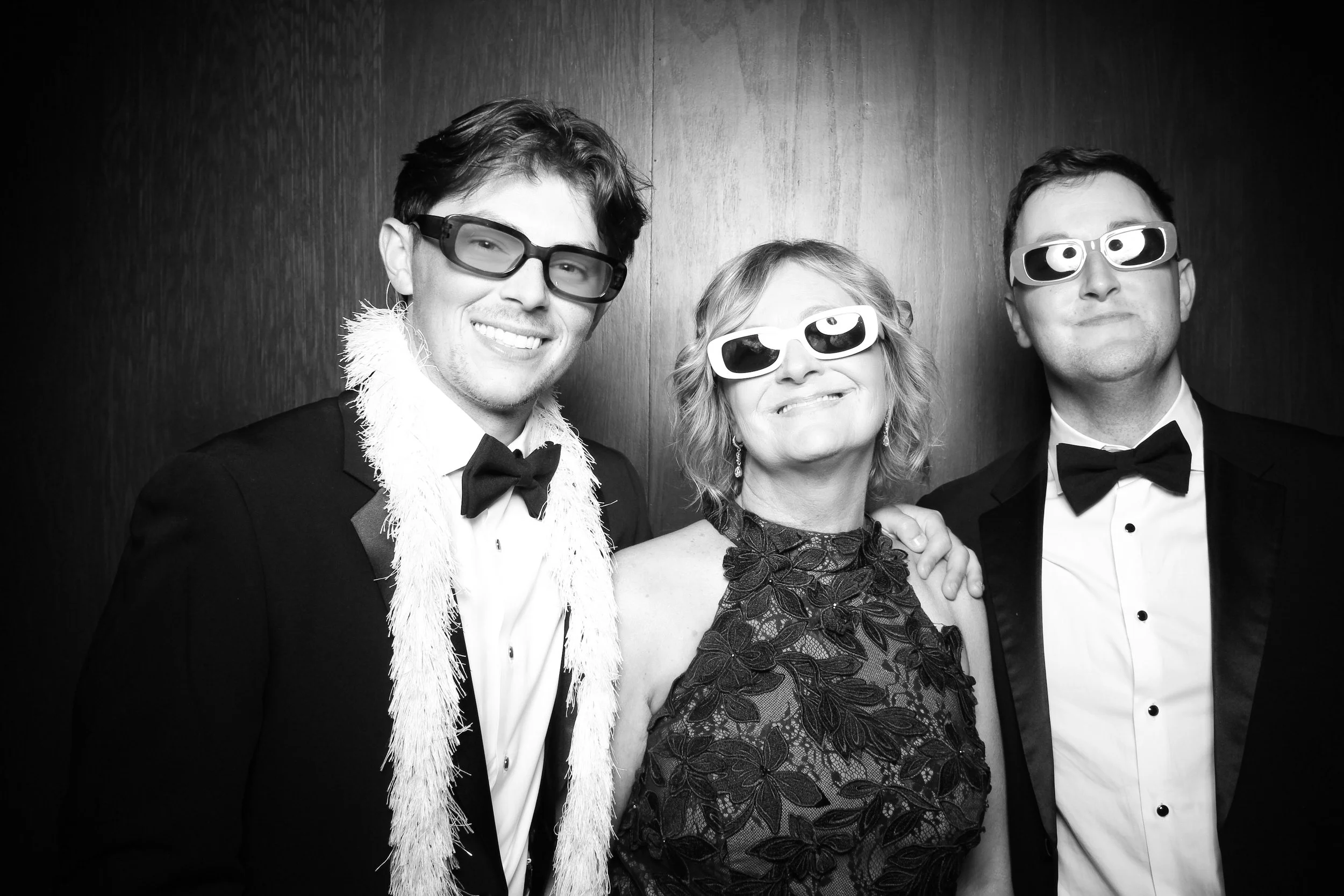 Fotio_Photo_Booth_Chicago_Artifact_Events_Classy_Family_Fun_Friends_Ravenswood_Chic_11.jpg