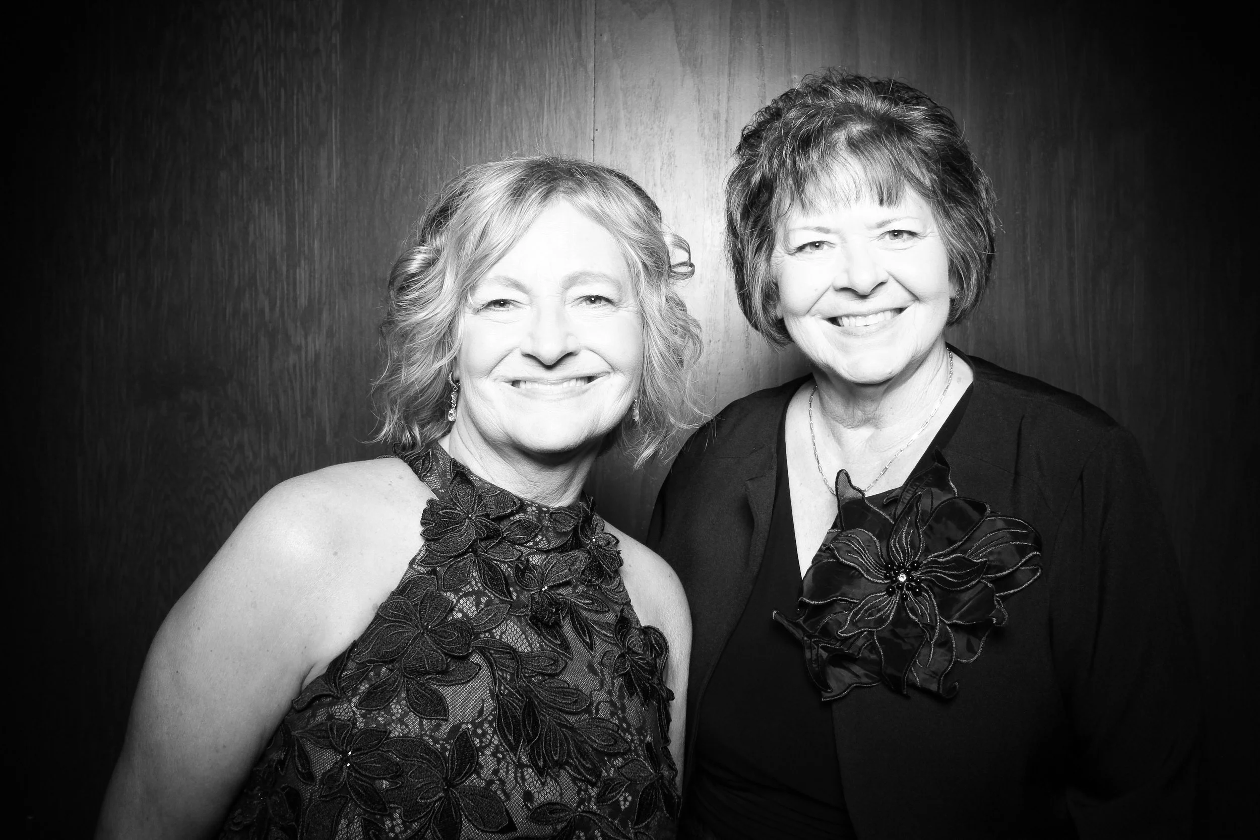 Fotio_Photo_Booth_Chicago_Artifact_Events_Classy_Family_Fun_Friends_Ravenswood_Chic_19.jpg