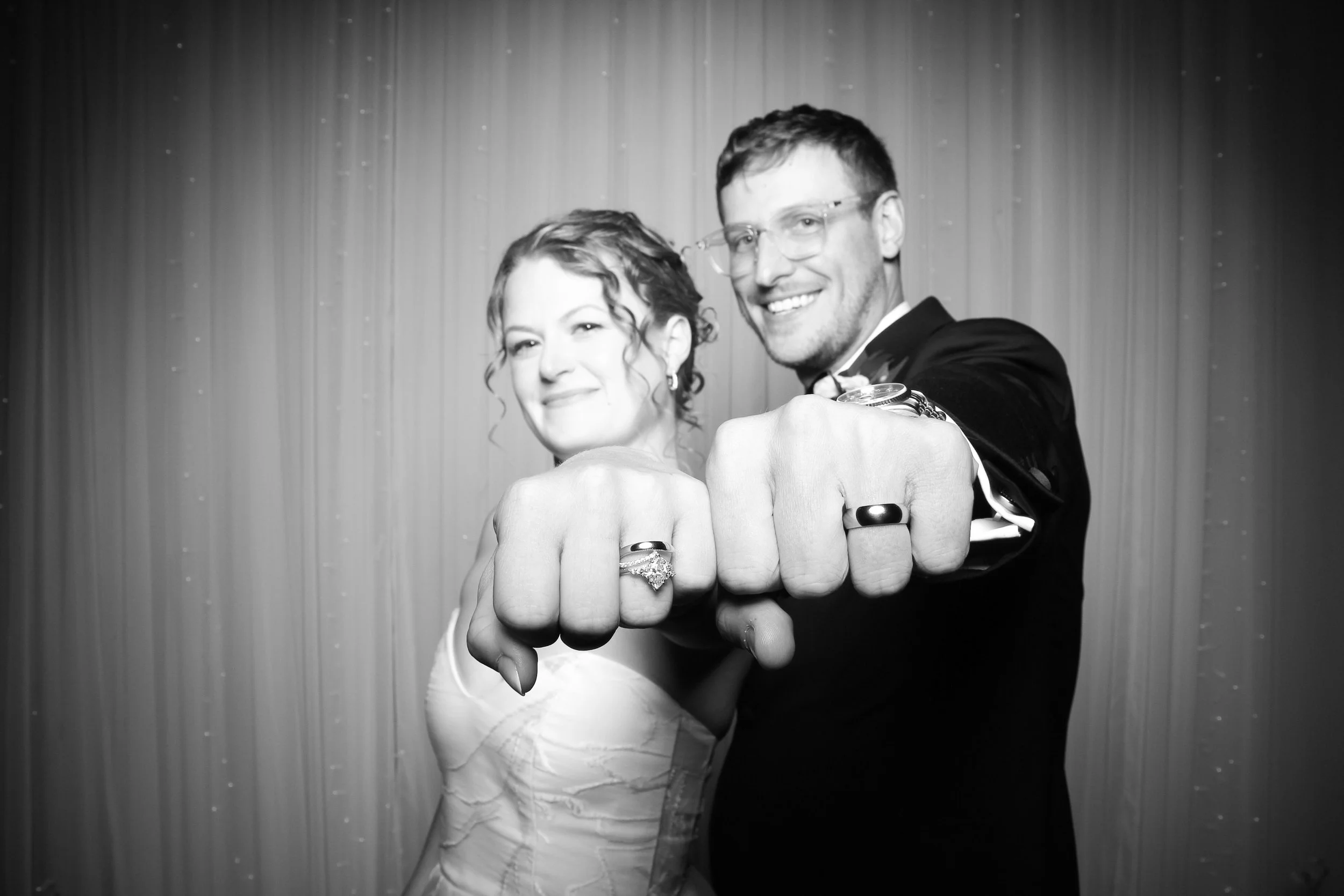 Ravenswood_Event_Center_Showroom_Wedding_002.jpg
