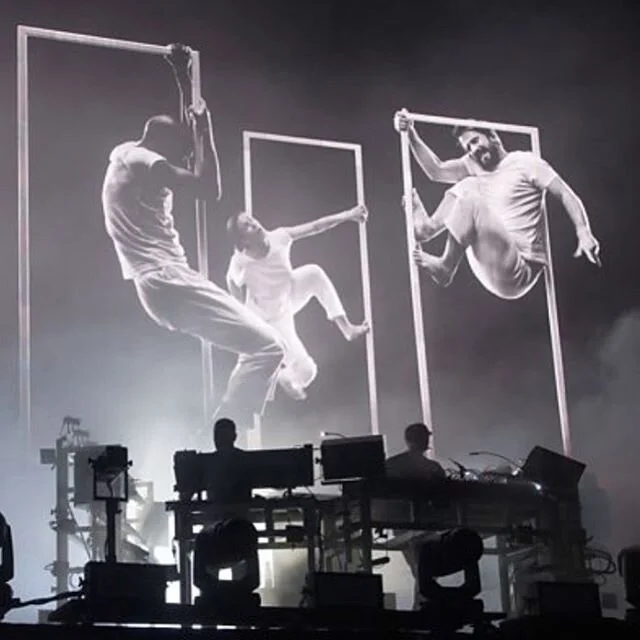 When you spot you and your friends stuck in some doorframes behind @thechemicalbrothers @bbc @geckotheatre @smithandlyall @rsafilms #chemicalbrotherslive #film #stage #glastonbury