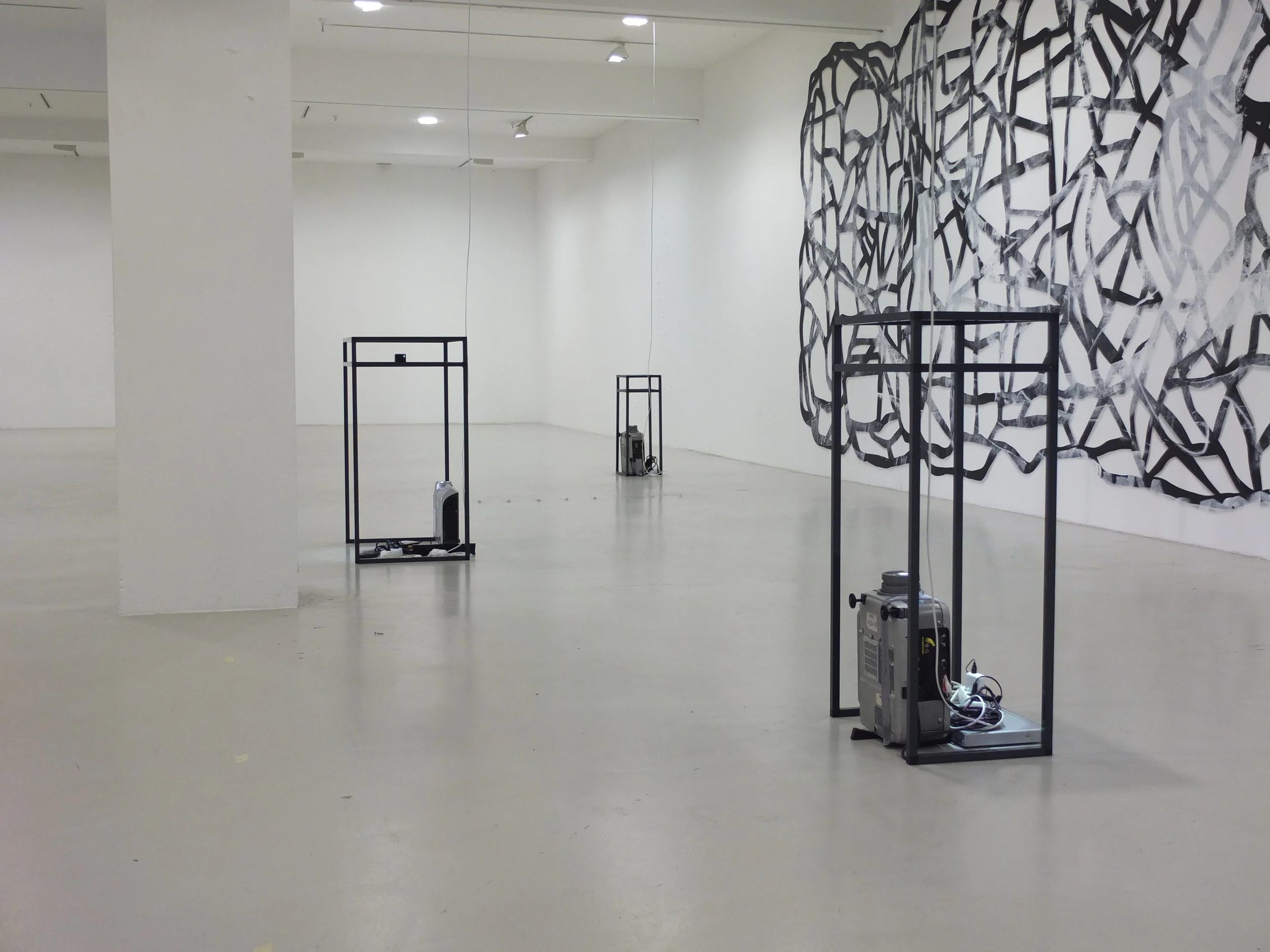 Kunstraum Düsseldorf 5 X 3 /Kuratiert von Andrea Knobloch