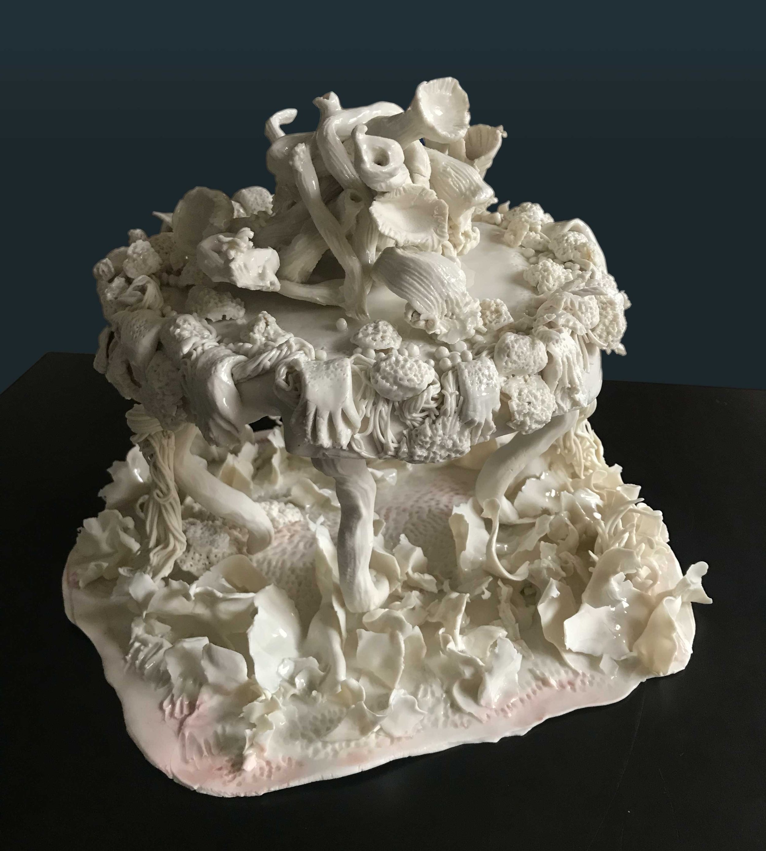 Porcellain figure. Titel: no 1