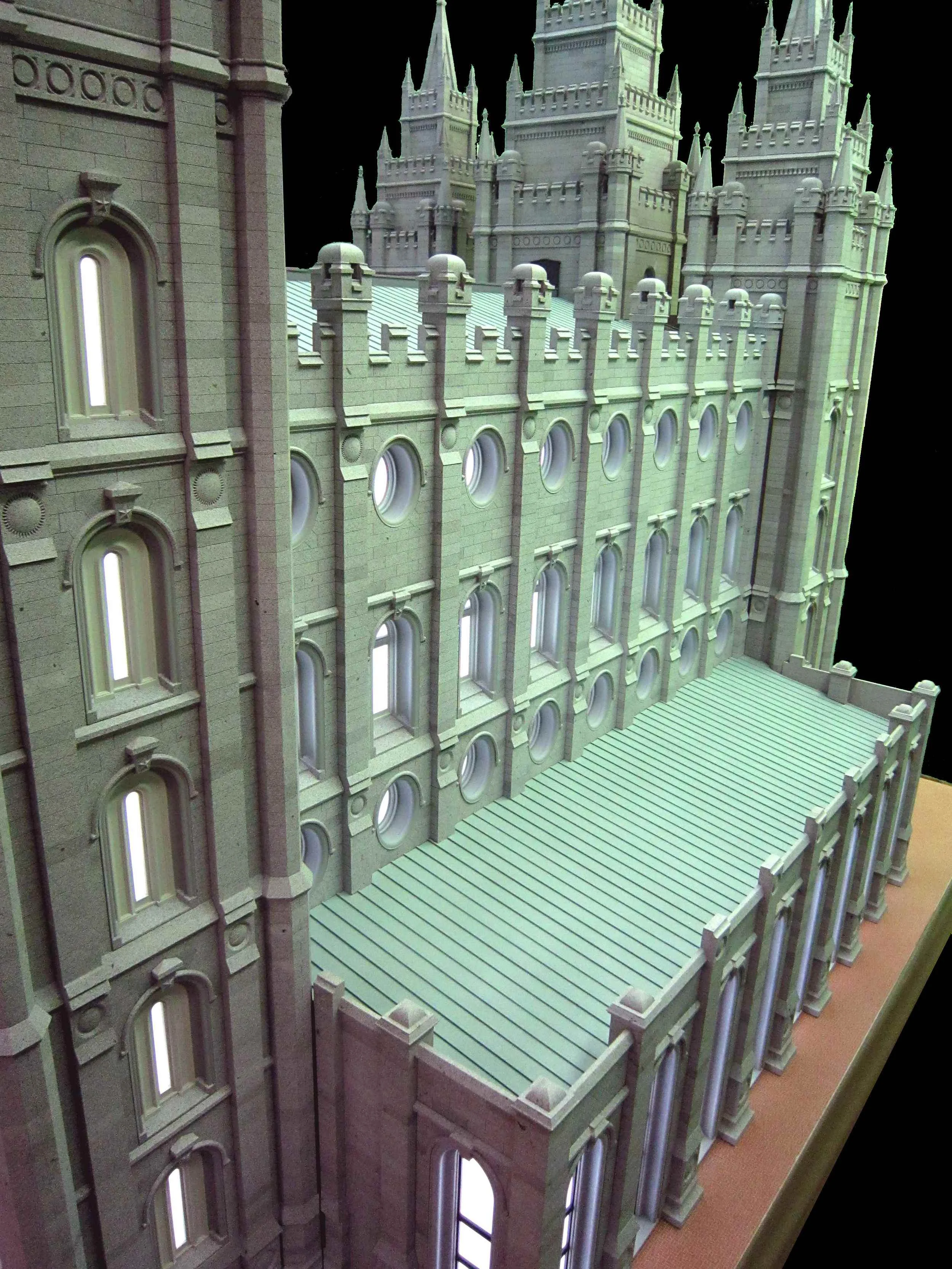Salt Lake Temple 4.jpg