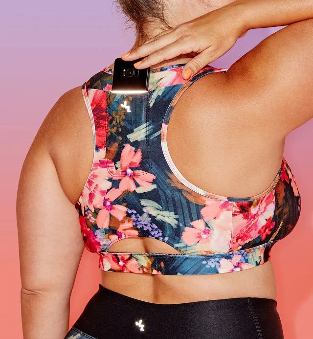 target-did-it-again-this-new-activewear-collection-is-gold-2422090.640x0c.jpg