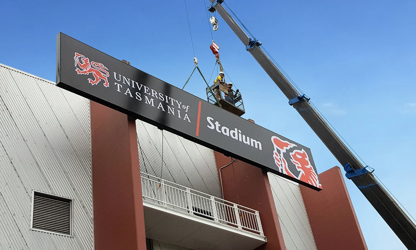 08-UniTas-Signage.jpg