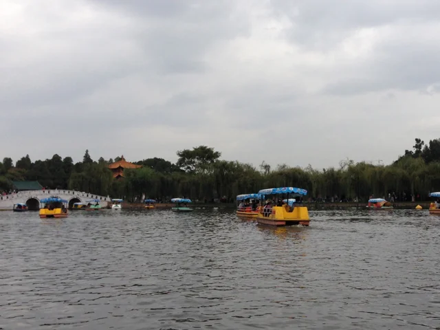 Other boats on the lake. It was a fairly cold and rainy day.&nbsp;