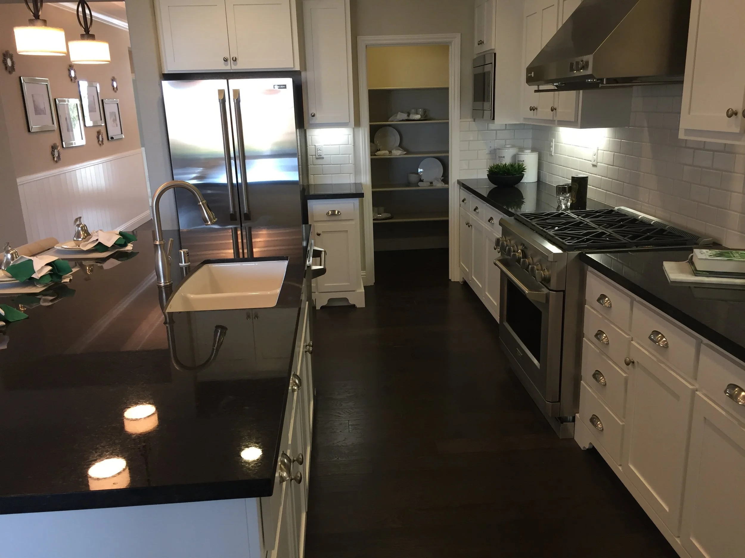 Kitchen looking toward walk-in pantry