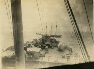 Kronprinz Wilhelm approaching Wilfred M .