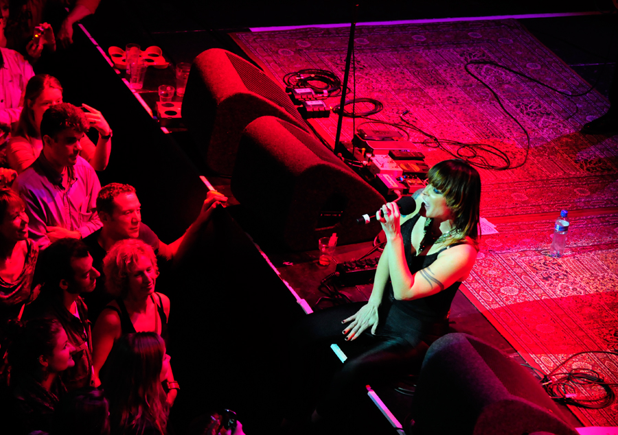 Beth Hart Paradiso 18-11-2012_DSC6375.jpg