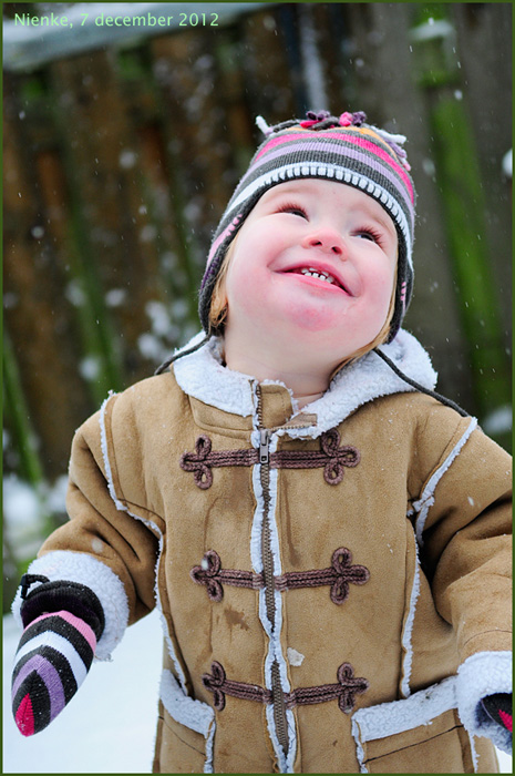 klein Nienke sneeuw 7 december 2012_DSC7115.jpg