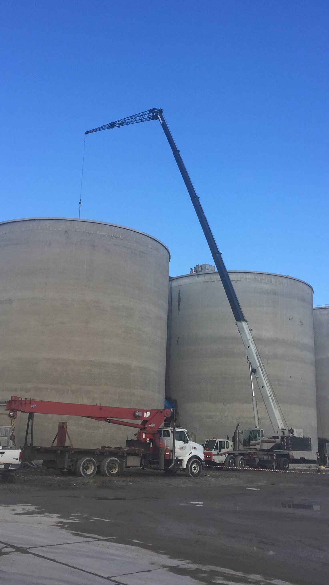 Millwright work completed by mobile crane