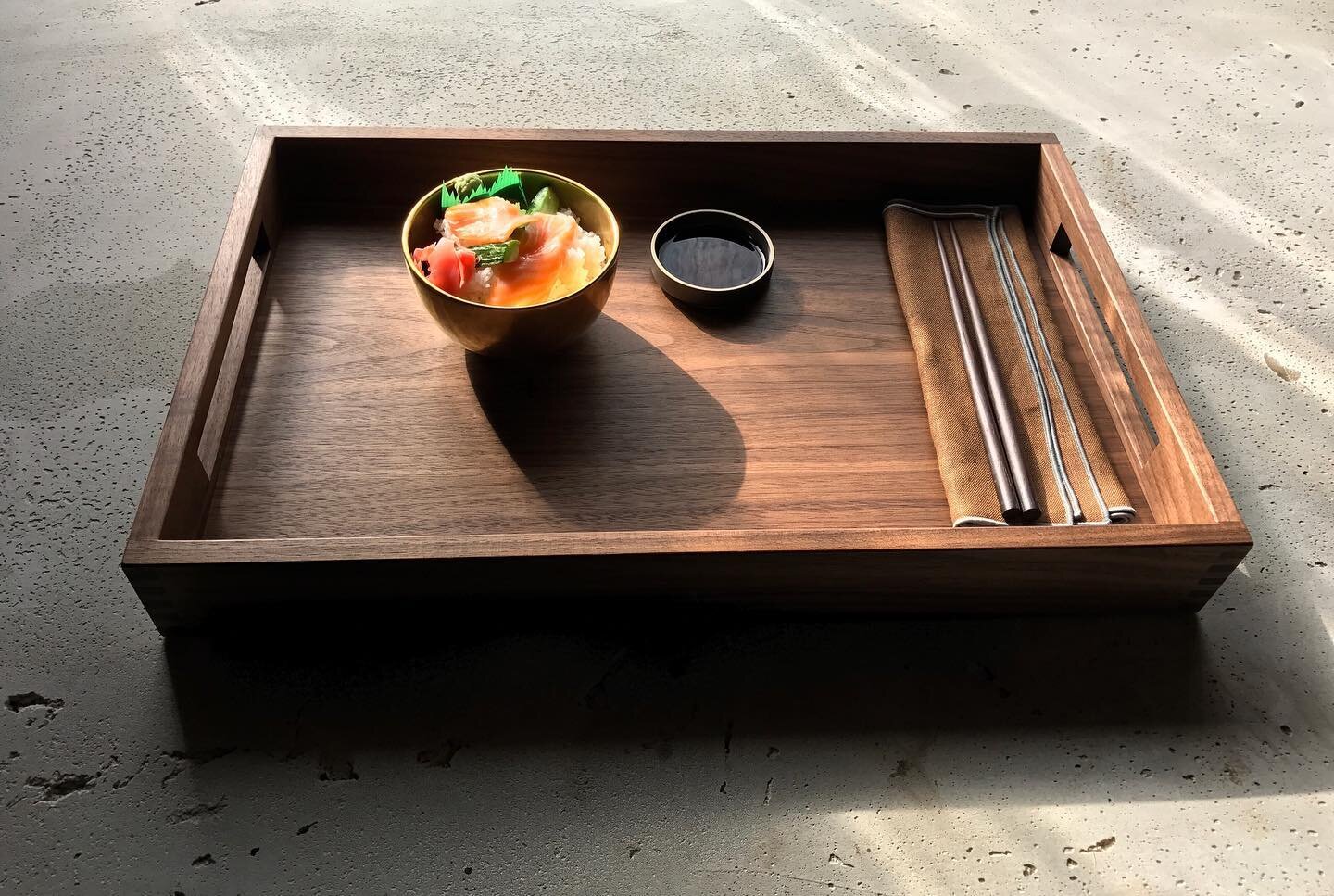 I just finished 3 really great solid Walnut Trays like this. They&rsquo;re much loved by those who have them and great on ottomans. Link in bio. #tray #servingtray #walnuttray #modern #moderndesign #interiordesign #interiordecor #contemporarydesign