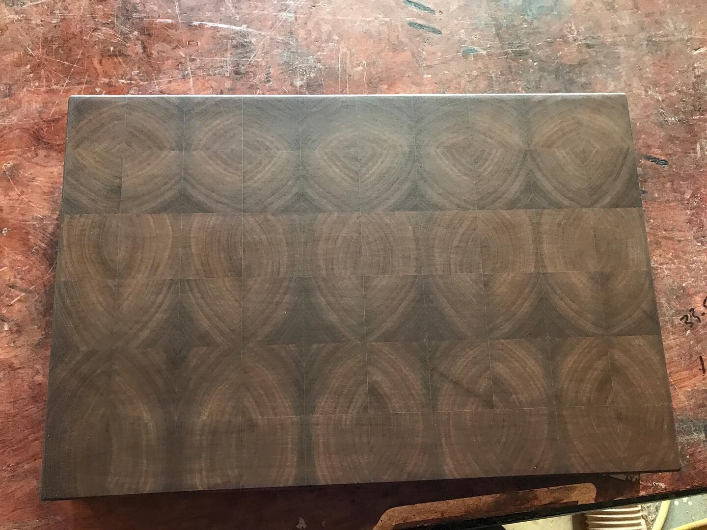 This lovely Premium Medium End Grain Walnut Cutting Board was shipped out yesterday to a graphic artist in Los Angeles. Happens to be someone I knew a little about 30 years ago in Detroit. #cuttingboard #kitchen #endgraincuttingboards #chef #cuisine 