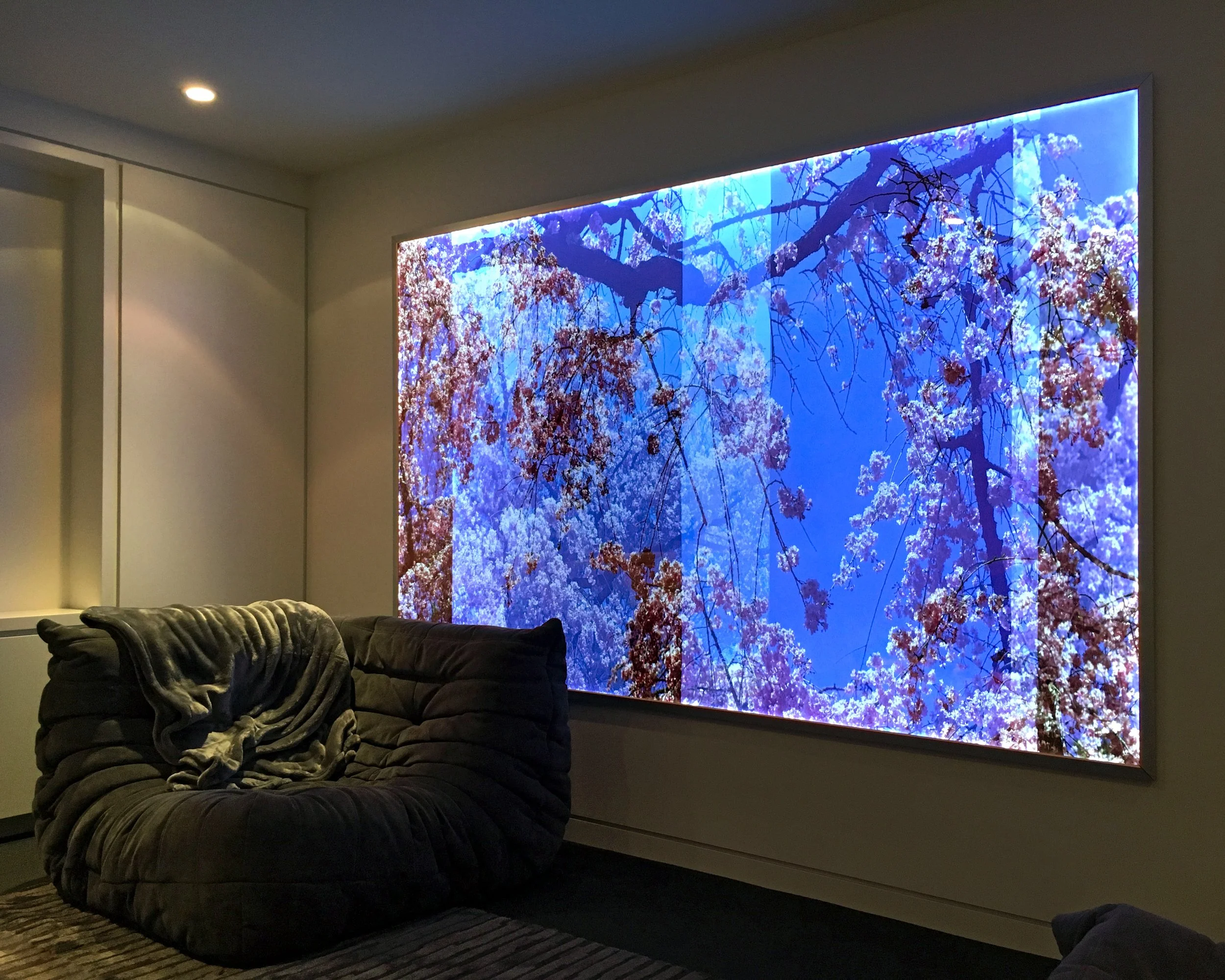  Sakura Lightbox (private residence) 