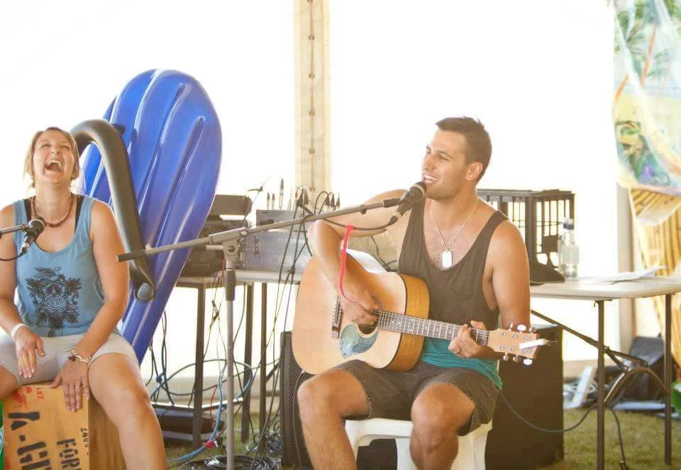 Me & the Missus - Live music