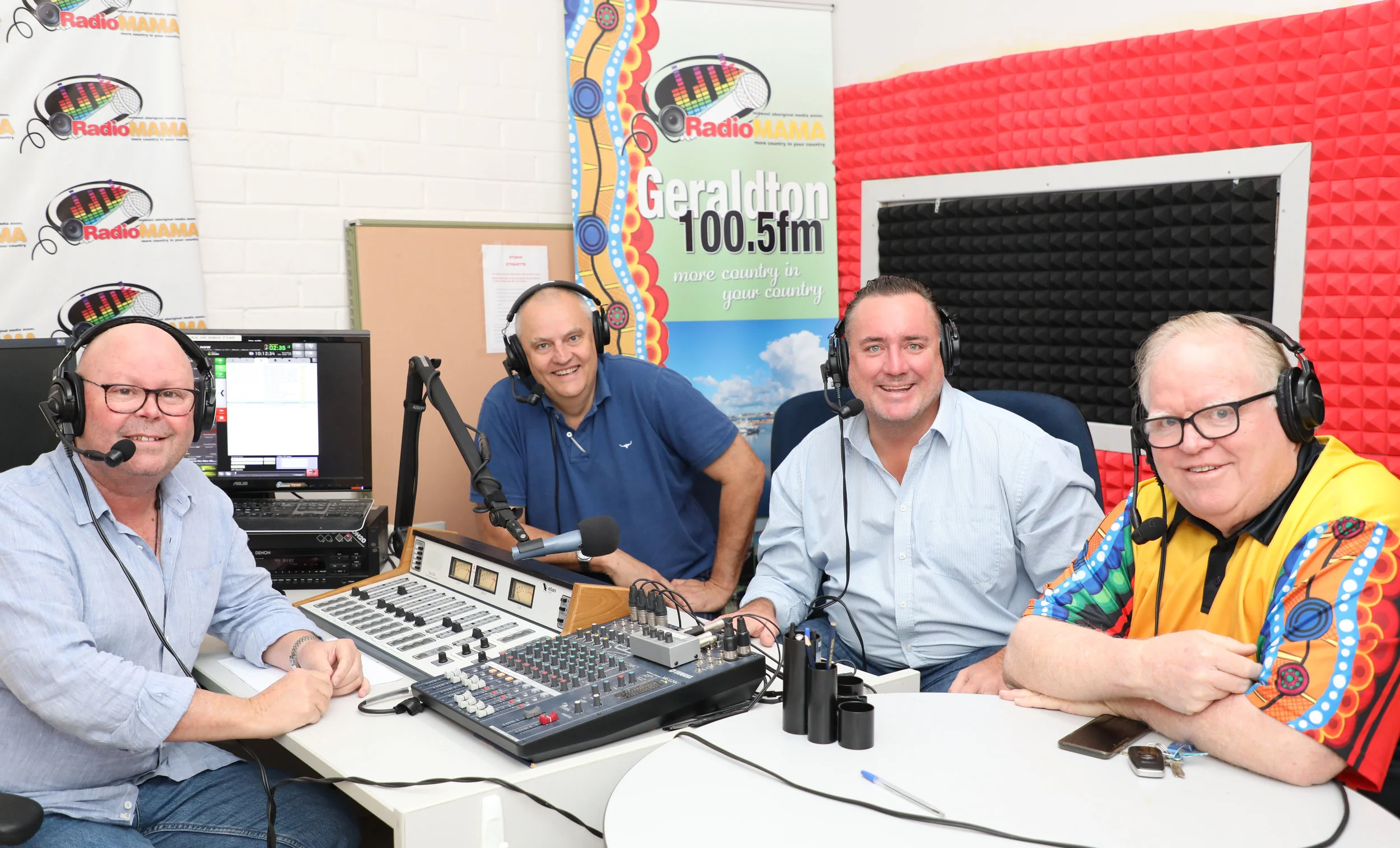 Radio Mama’s Pete Fiorenza, City CEO Ross McKim and Mayor Shane Van Styn with Radio Mama Manager Barry Anderson.