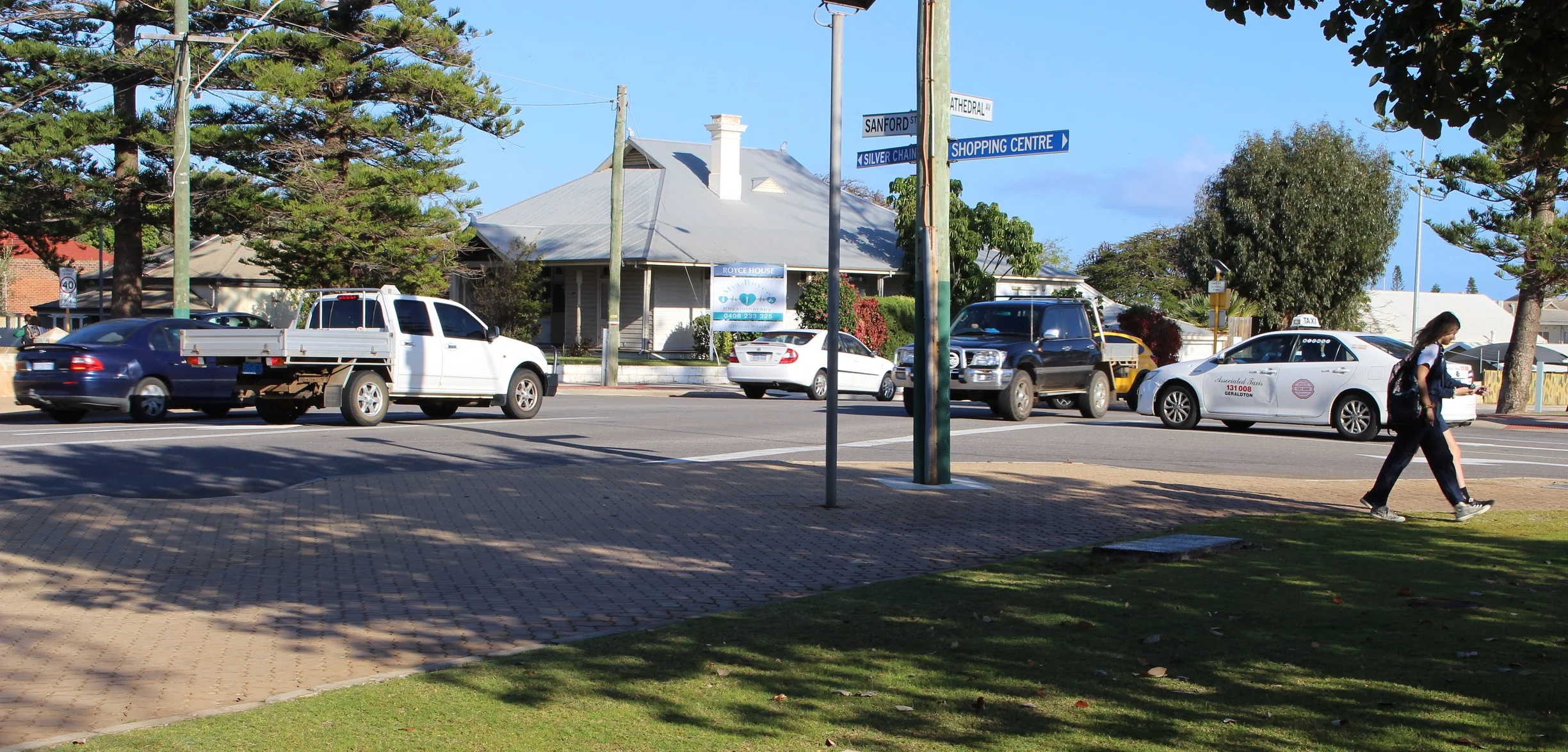 Early morning traffic congestion at the intersection of Cathedral Avenue and Sandford Street.