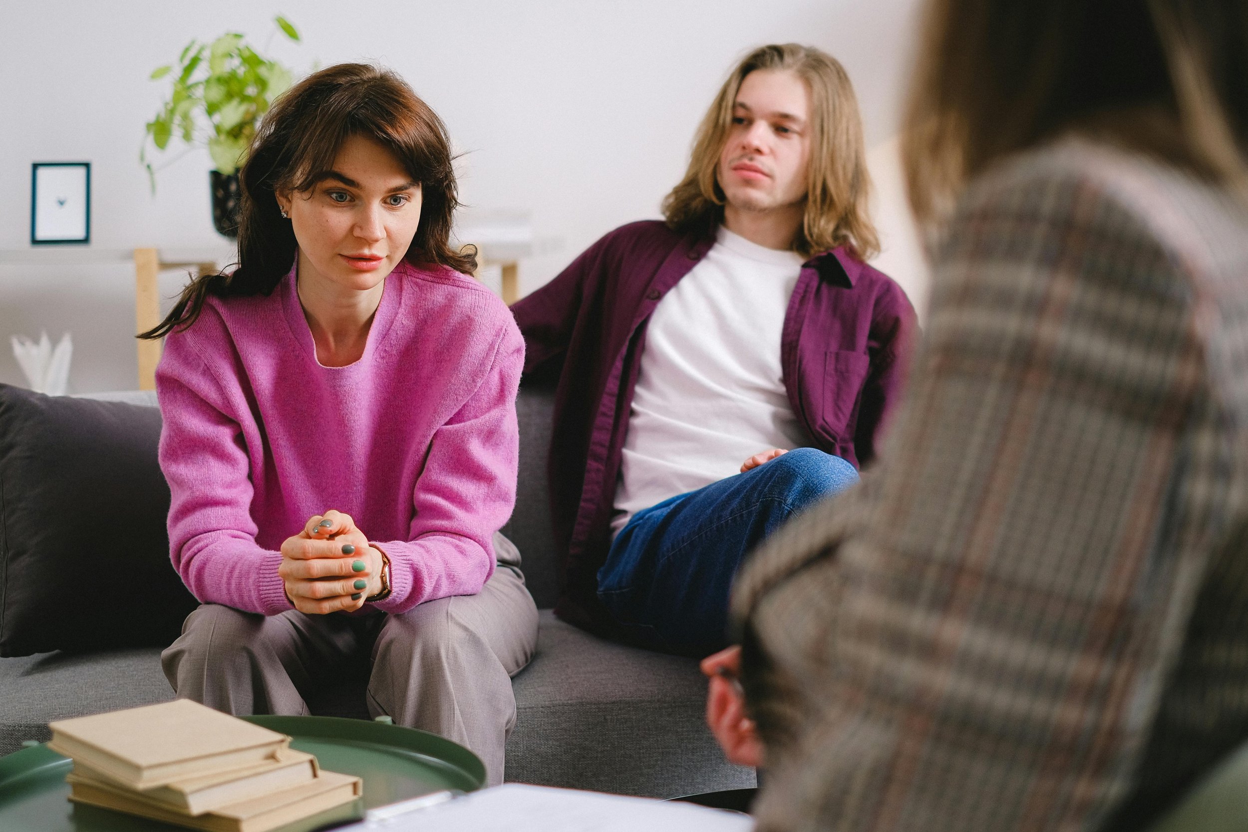 How Therapy Supports Healthier Relationships 