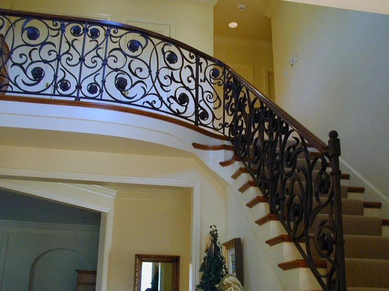 conroy_ rail and gallery.JPG