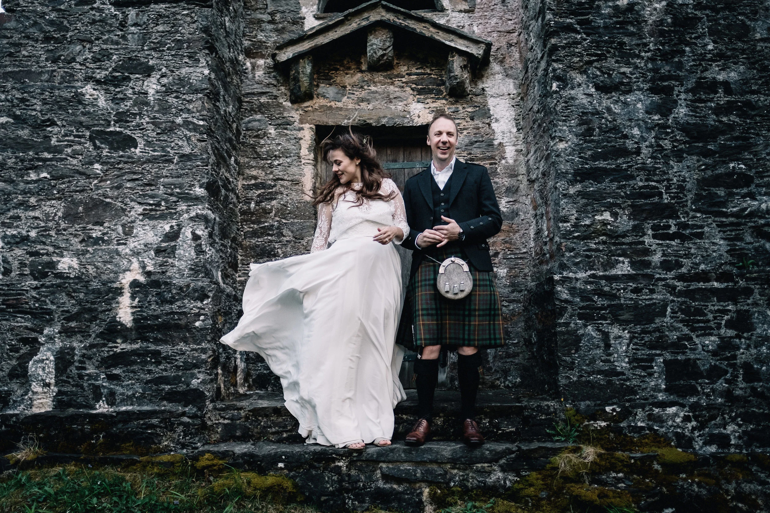 Lochnell Castle >> Scotland | Alternative Wedding Photography 