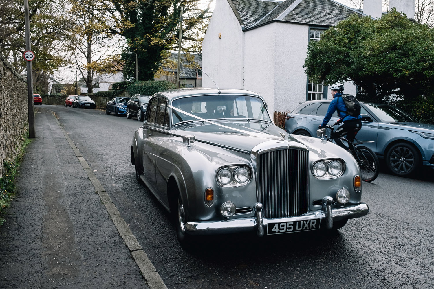 Classic Bentley arrives with bride