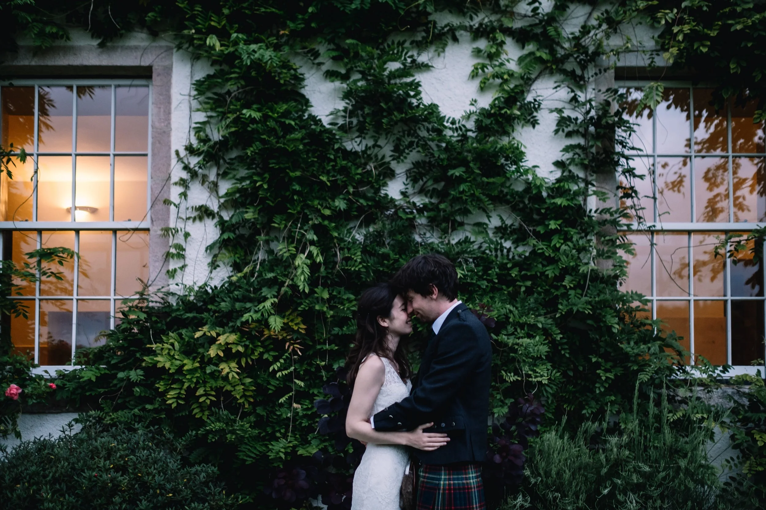 Micro Wedding &gt;&gt; Scotland | Alternative Wedding Photographer