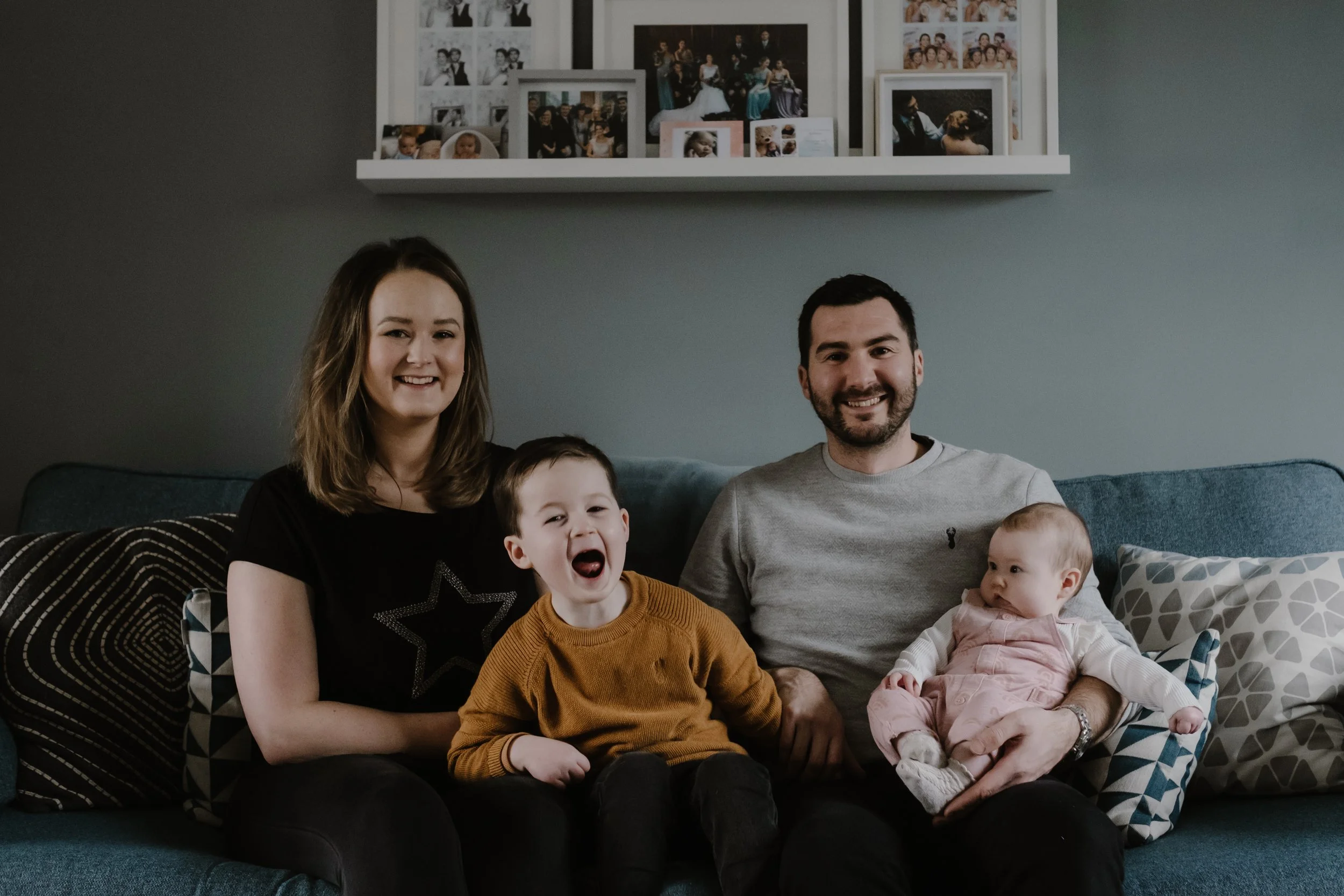 Laid-back Family Photo Shoot with Newborn
