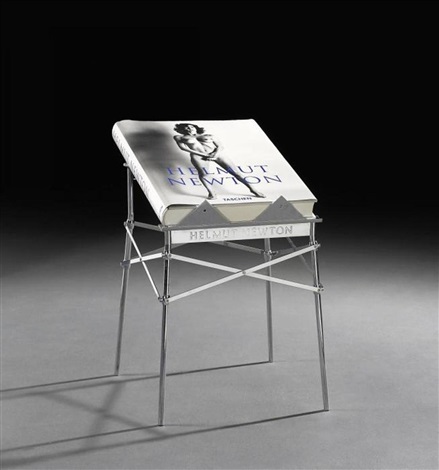 helmut-newton-sumo-(with-metal-book-stand).jpg