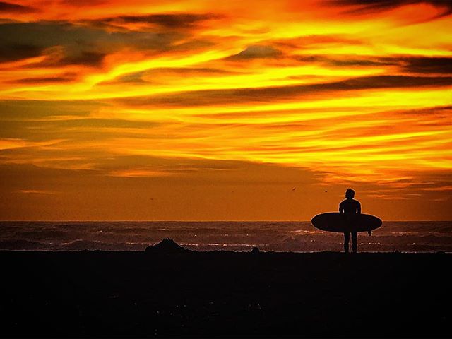 Definitely naked. #sunset #unreal #surfer #ocean #beach #outersunset #sanfrancisco #sf #cali #california #sunrise #daylightsavings #clouds #escape #breathe #nofilter #nakedman #photography #photooftheday #picoftheday #sunsets