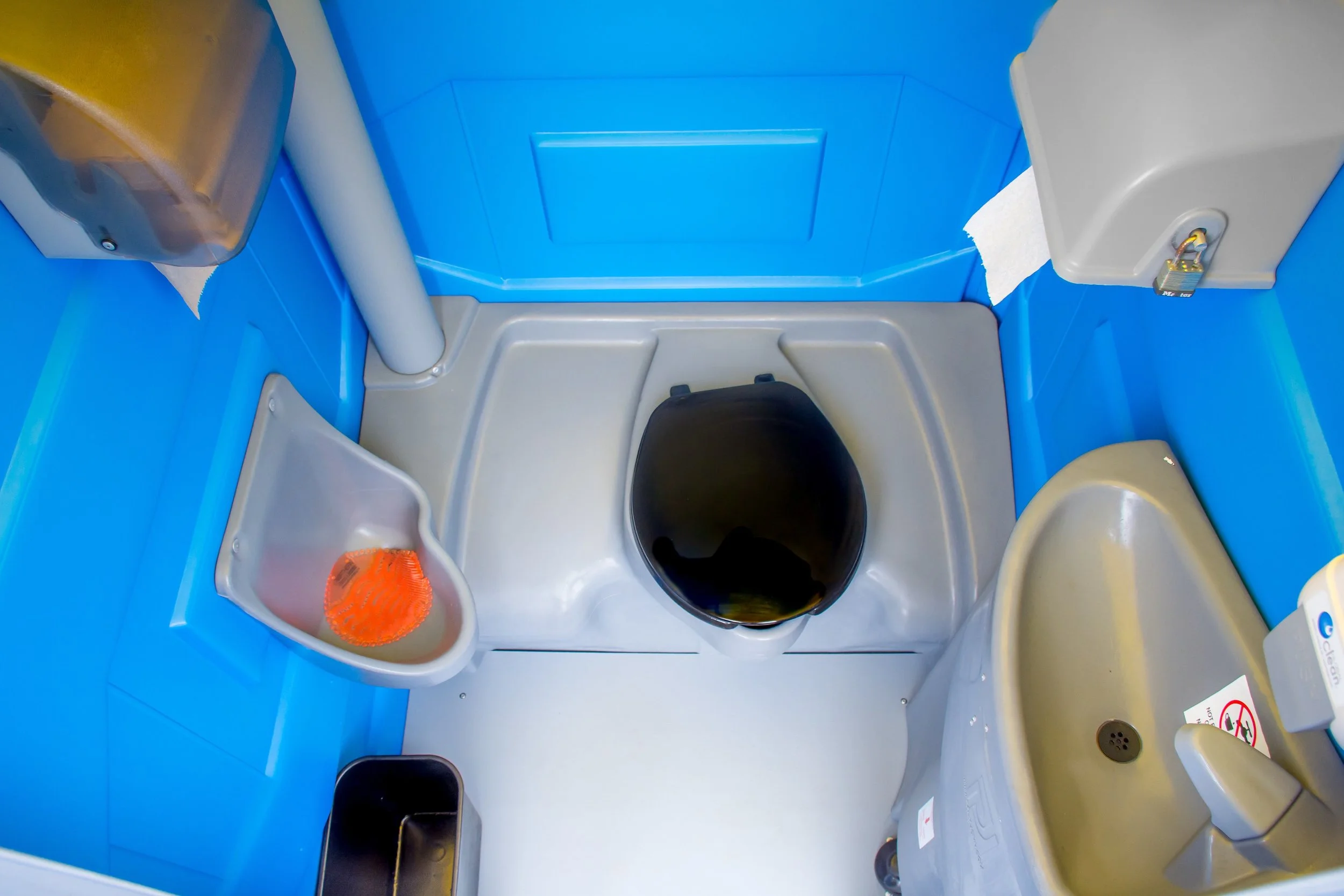 Supreme toilet units contain: Hand sink with water, soap or hand sanitizer, paper towel and dispenser, urinal, toilet paper, garbage pail, shelf, mirror, and coat hook. Event Grade models available. Units that have not been on construction sites and are reserved for special events and private functions. 